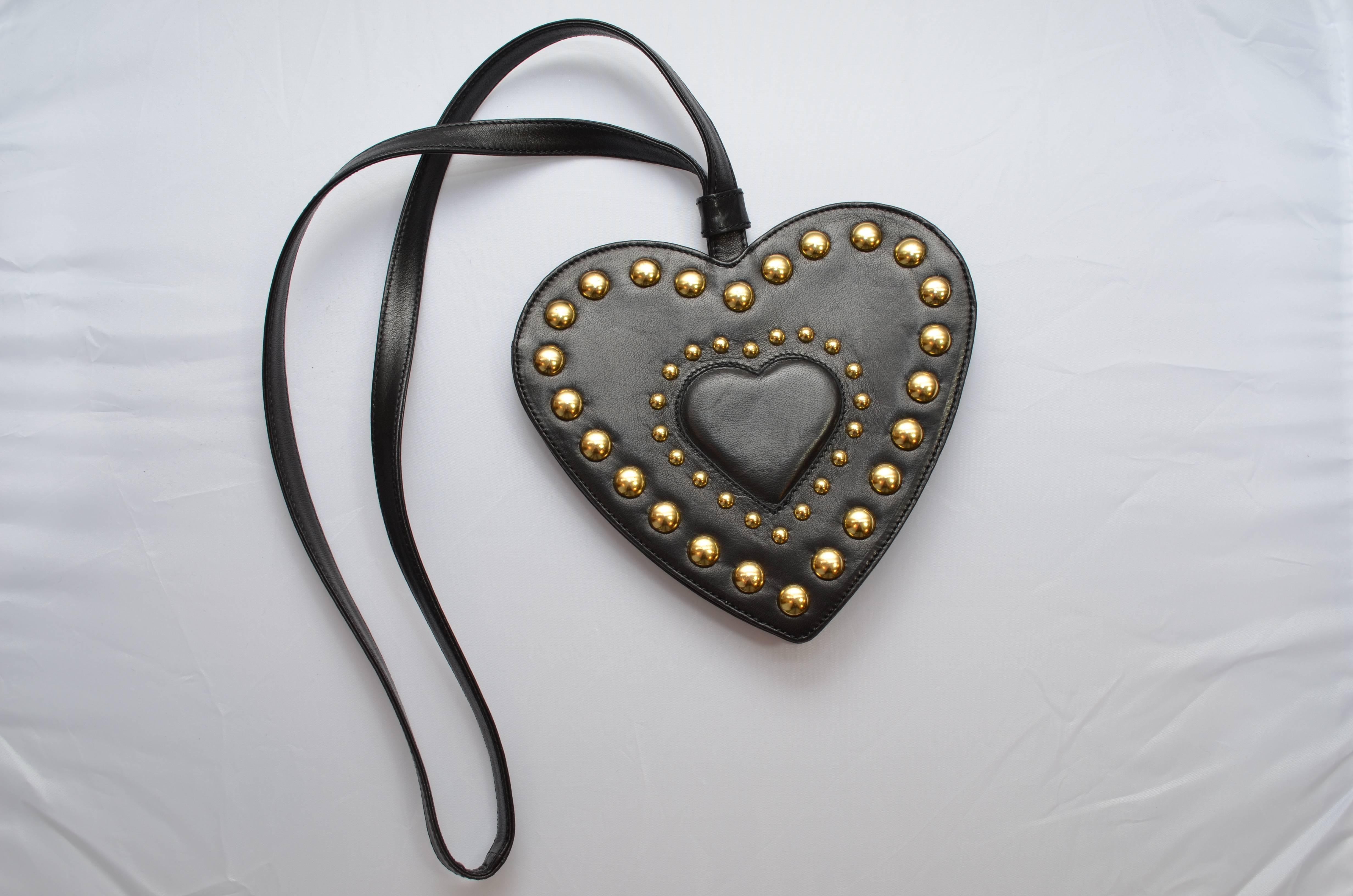 Black Moschino Redwall Vintage Heart Stud Handbag For Sale