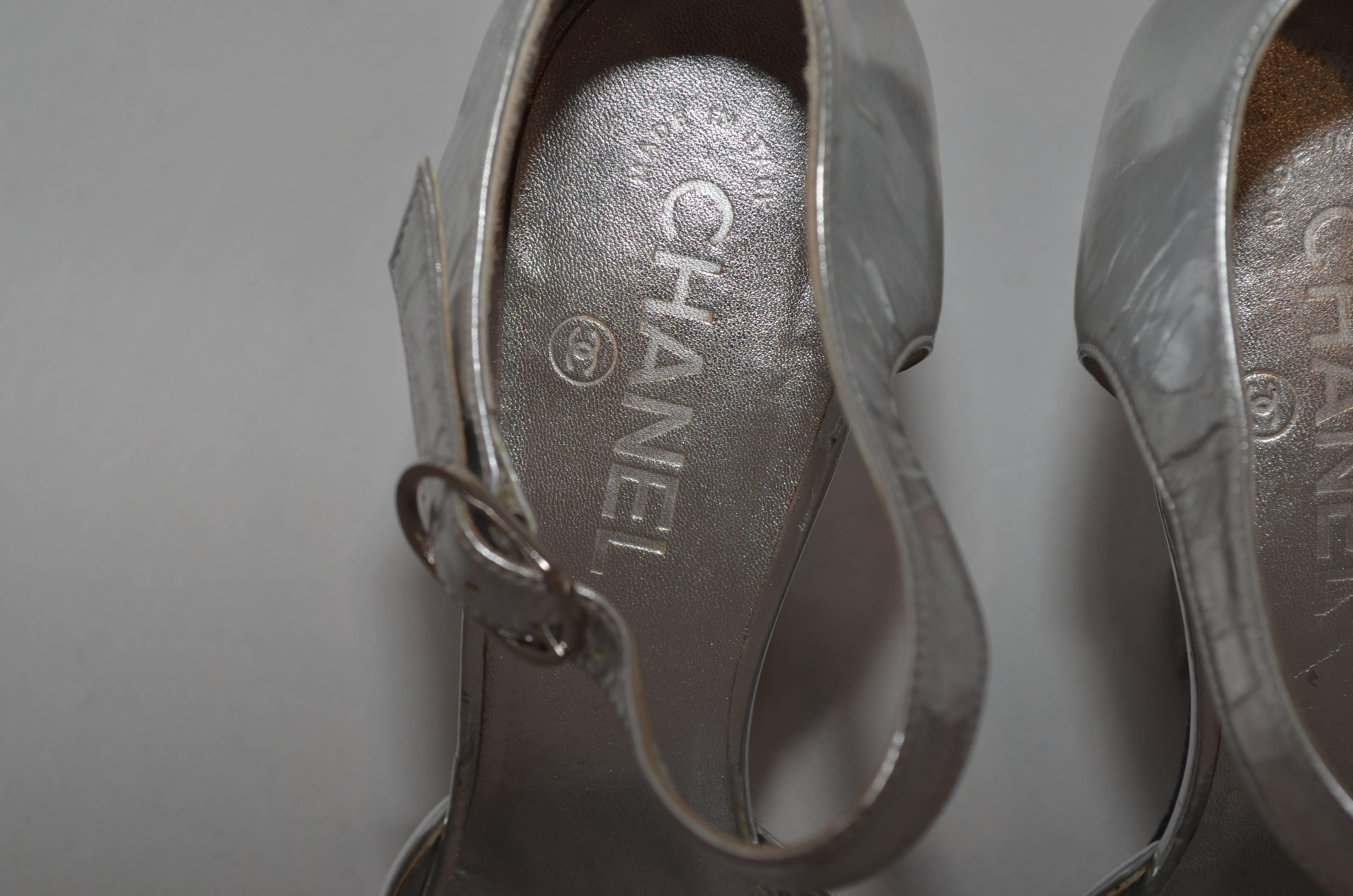 Women's Chanel Resort 2009 Metallic Silver Miami Vice Gun Platform Heels