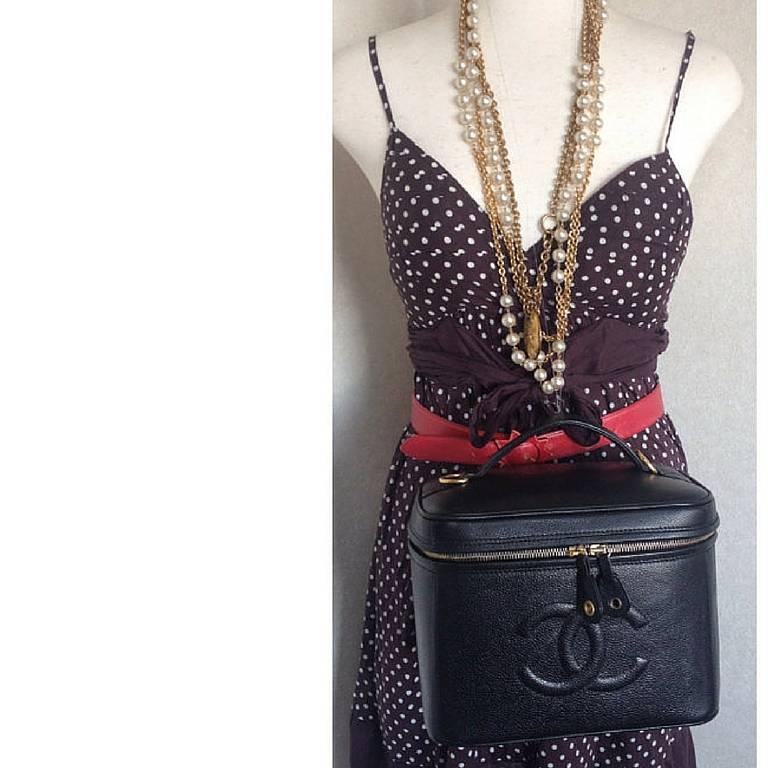Vintage CHANEL black caviar large vanity purse, lunch box style handbag. Classic 2