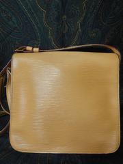 Vintage Louis Vuitton cream beige yellow epi leather, Cartouchiere shoulder bag.