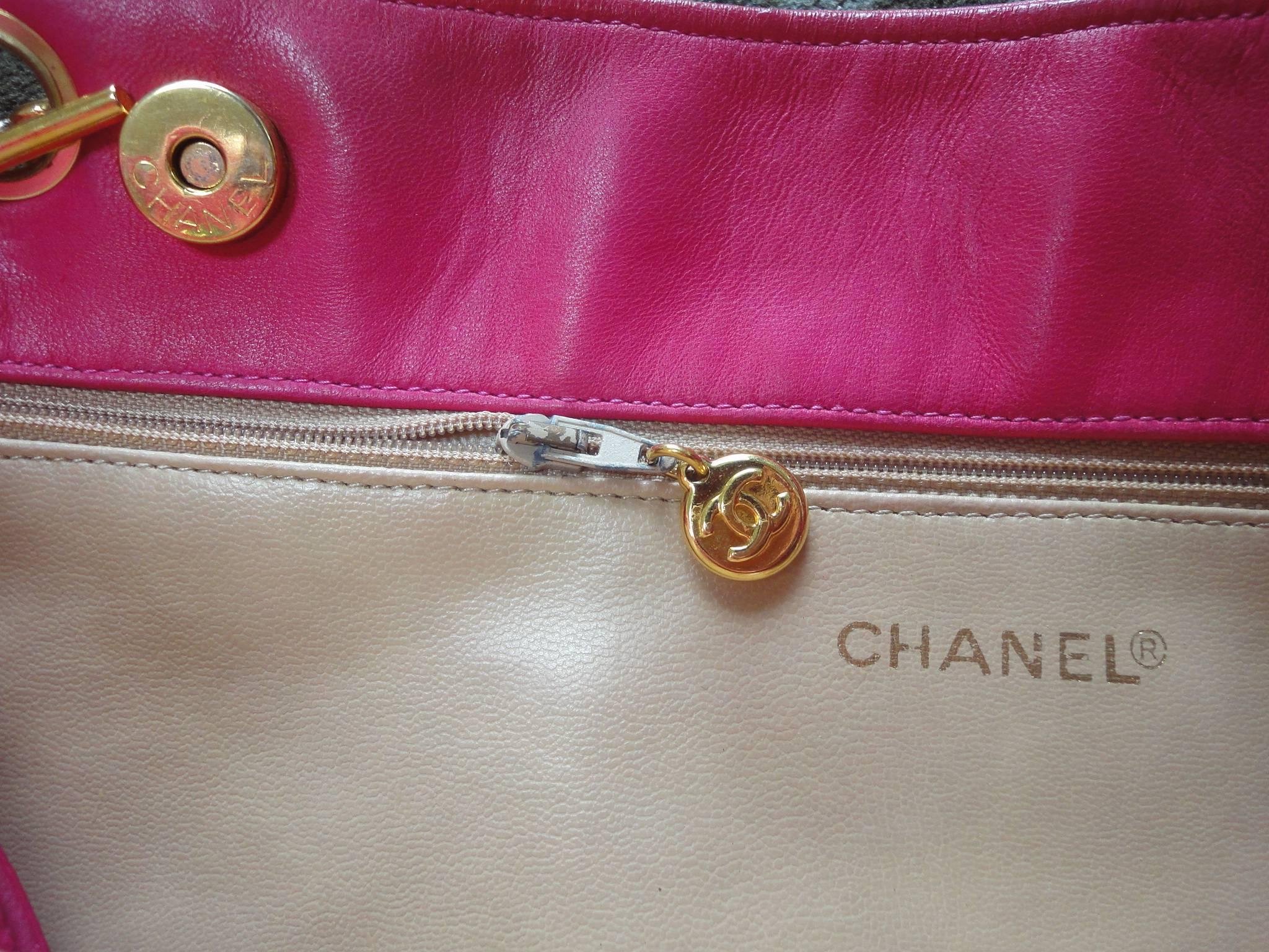 Vintage CHANEL bright pink shoulder tote bag with quilted satin and leather 2