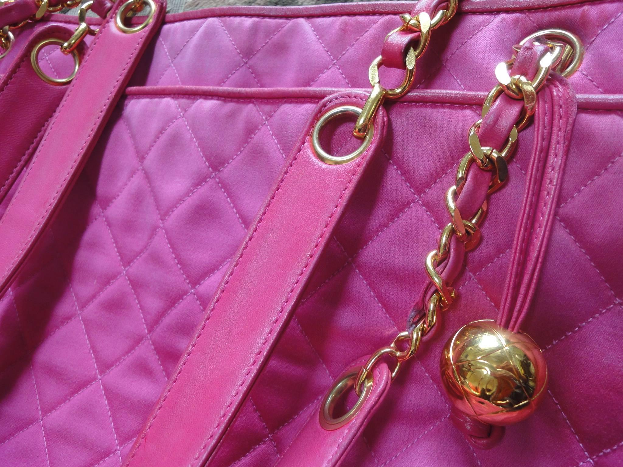 Vintage CHANEL bright pink shoulder tote bag with quilted satin and leather 4