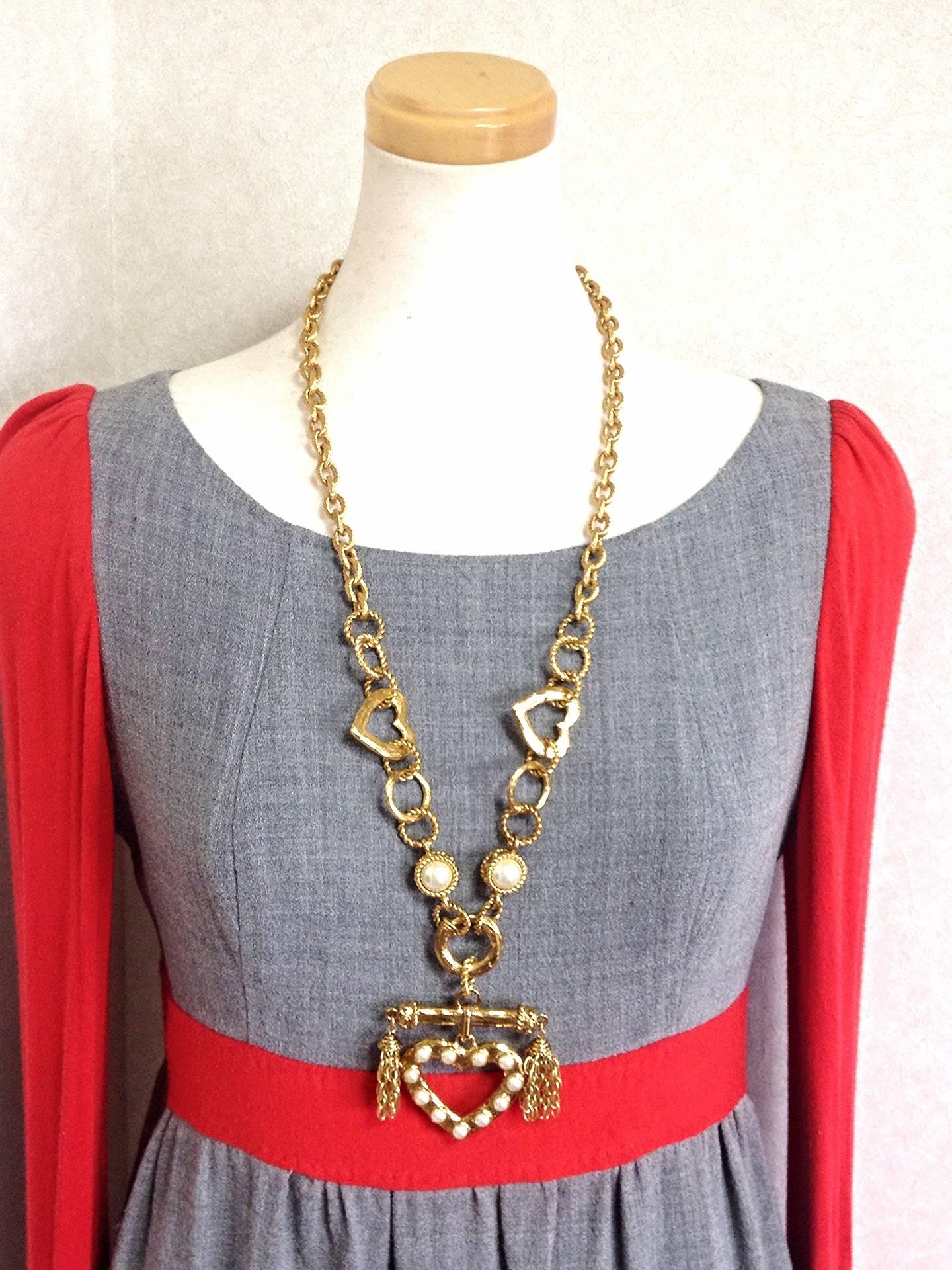 thick chain necklace with heart