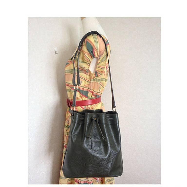 Vintage Celine olive green, khaki, leather hobo bucket shoulder bag with logo. For Sale 2