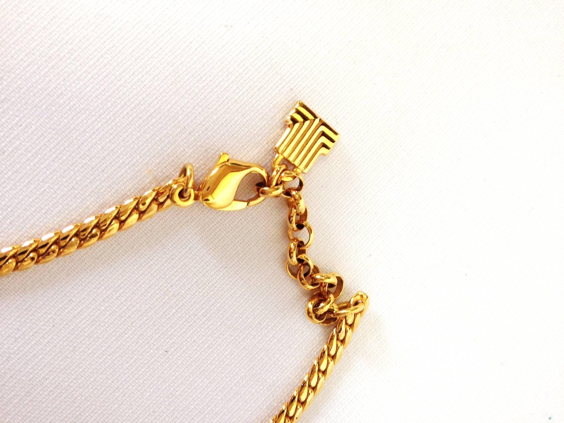 Vintage LANVIN golden chain skinny necklace with golden leaf motif pendant top For Sale 1