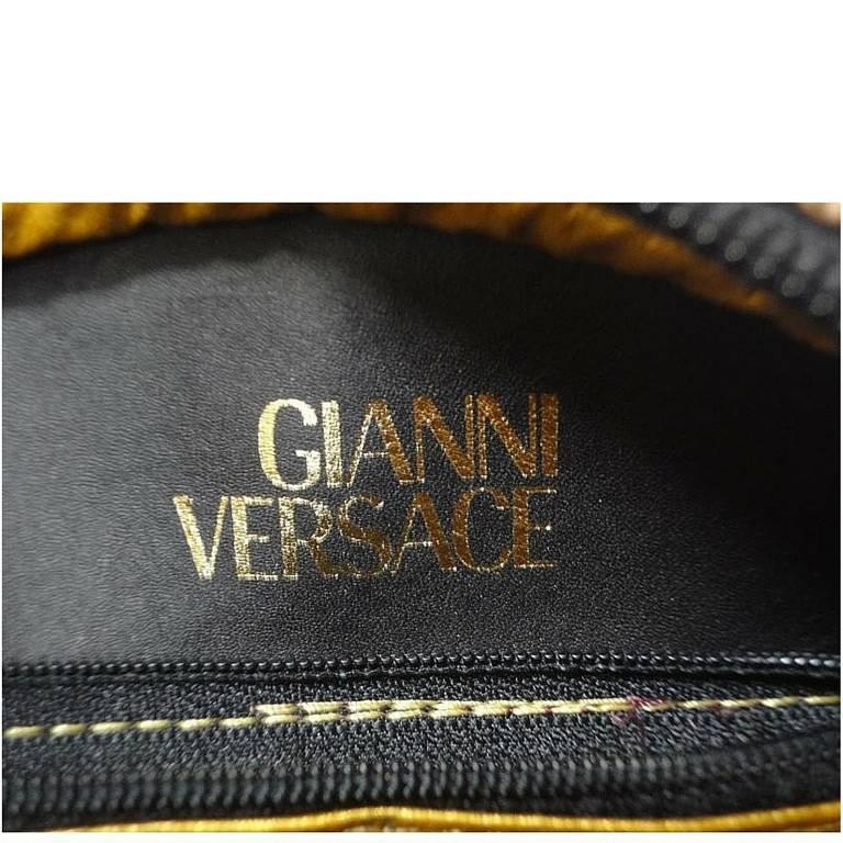  MINT. Vintage Gianni Versace leopard and gorgeous print round bag with strap. In Excellent Condition In Kashiwa, Chiba