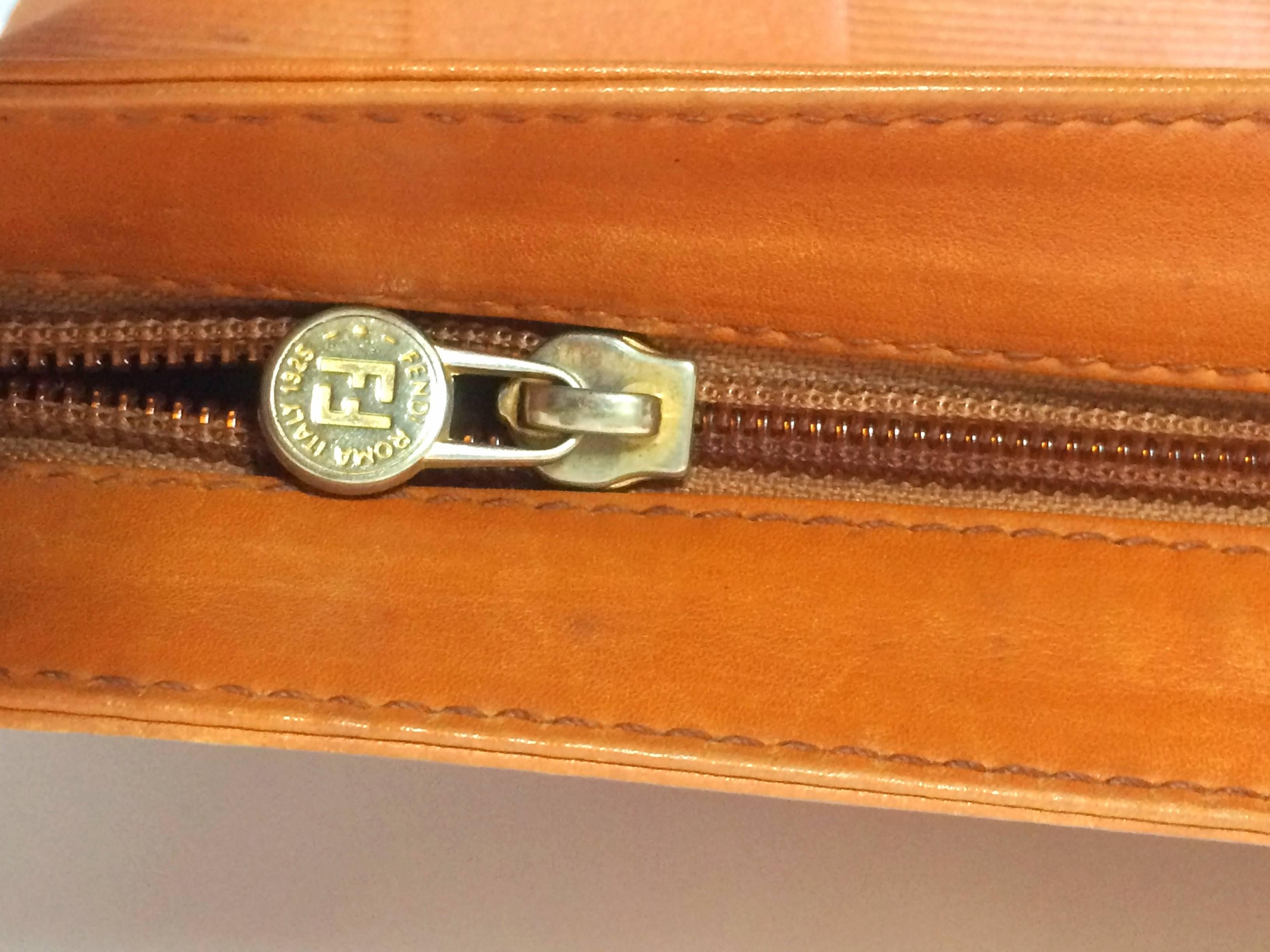 document clutch