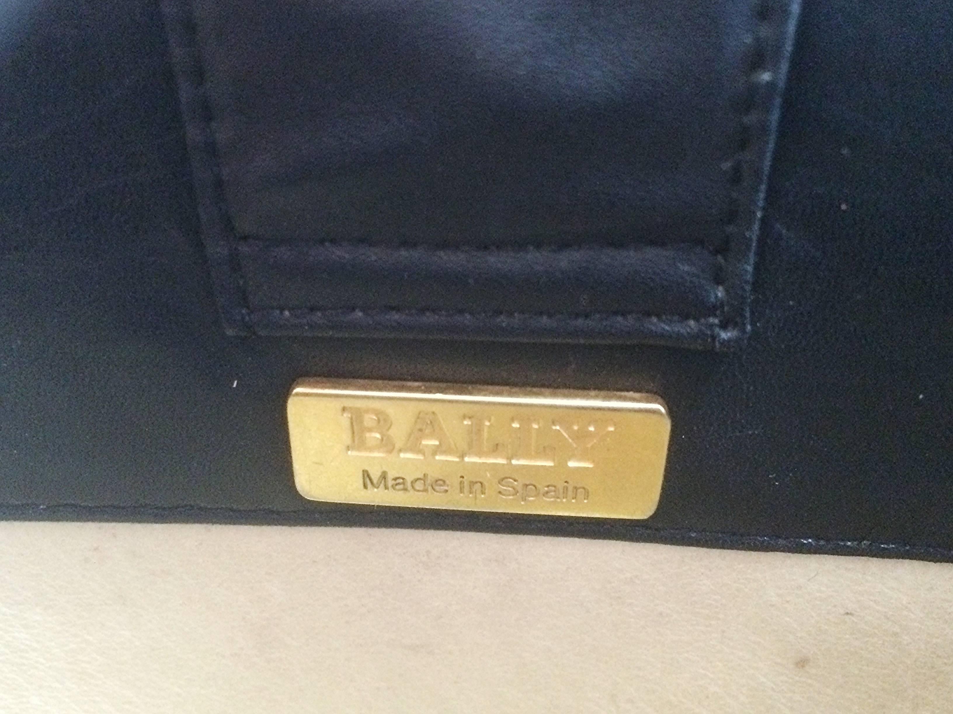 Vintage Bally black leather retro pop design bag, business purse. Unisex. For Sale 3
