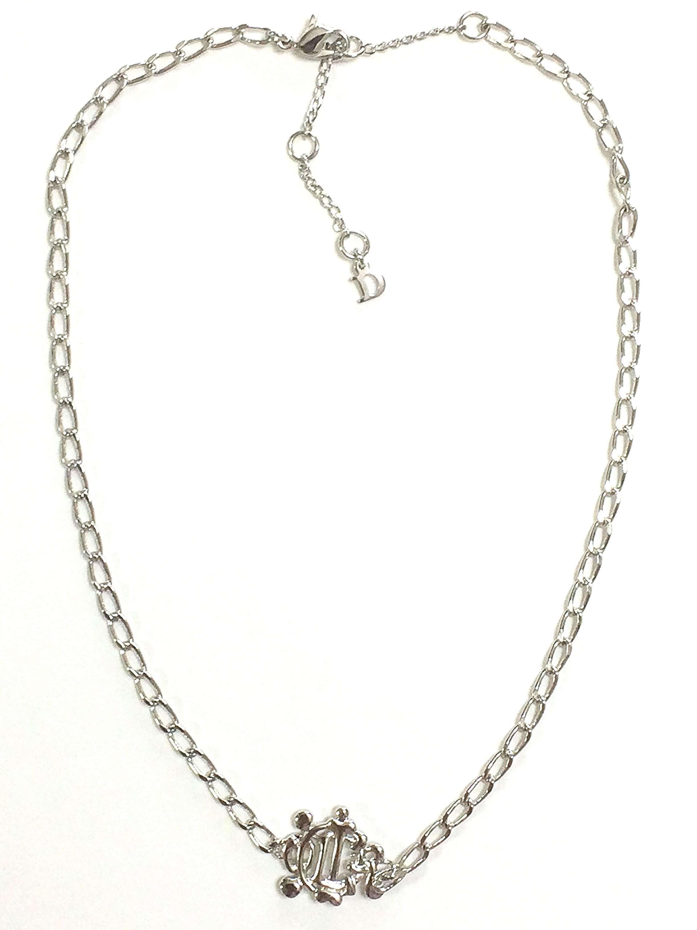 MINT. Vintage Christian Dior silver tone chain necklace with logo motif top. In New Condition For Sale In Kashiwa, Chiba