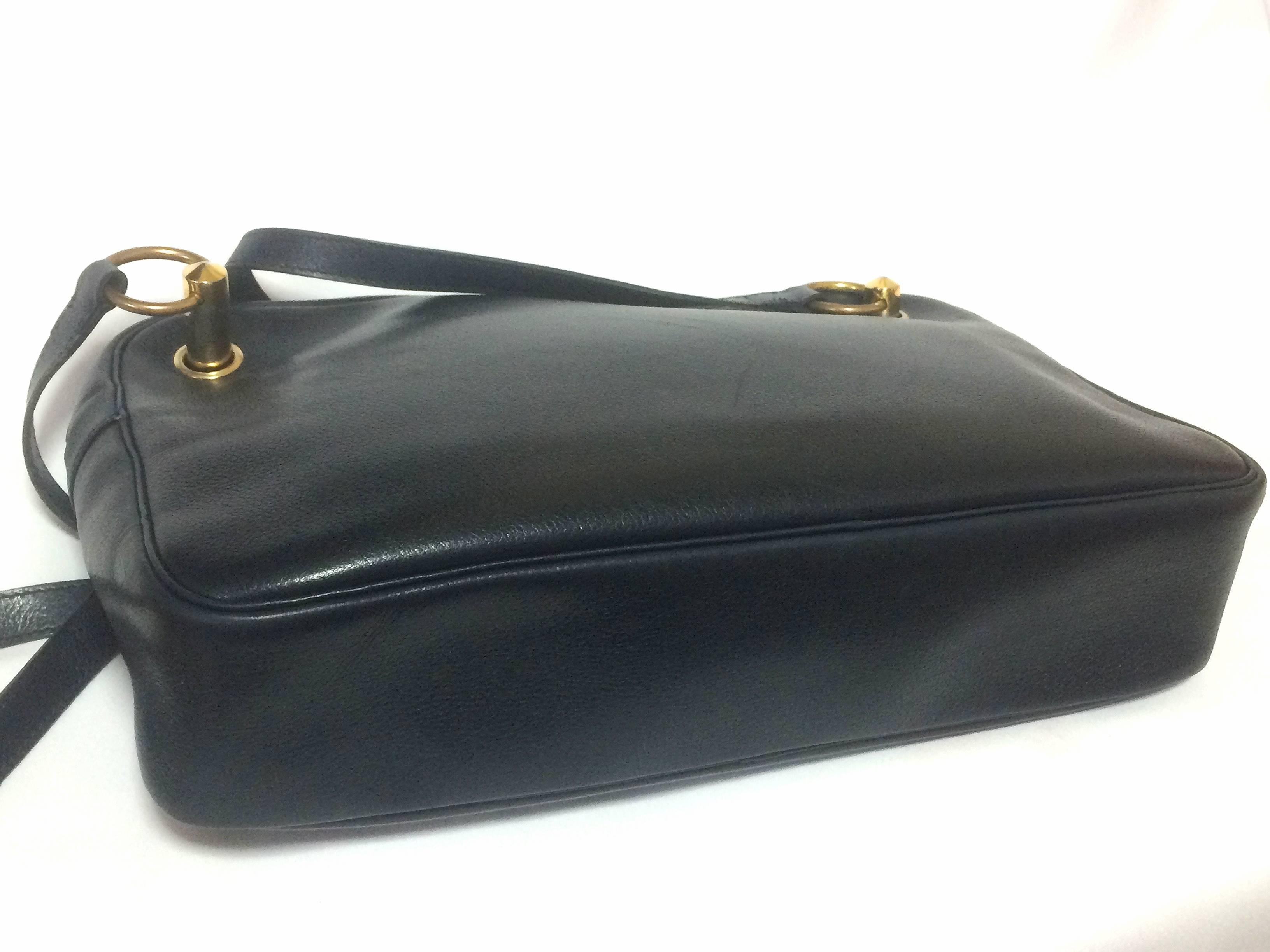 Black Vintage Christian Dior navy leather shoulder bag with CD motif. MODELE EXCLUSIF