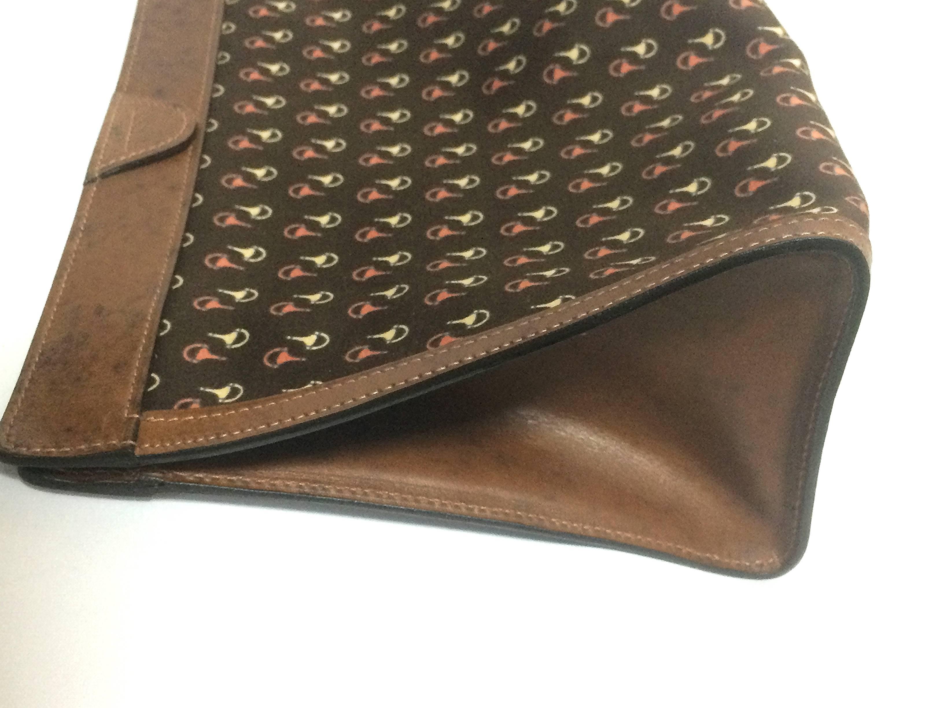 Vintage Gucci brown toiletry clutch pouch with all over horsebit print 1