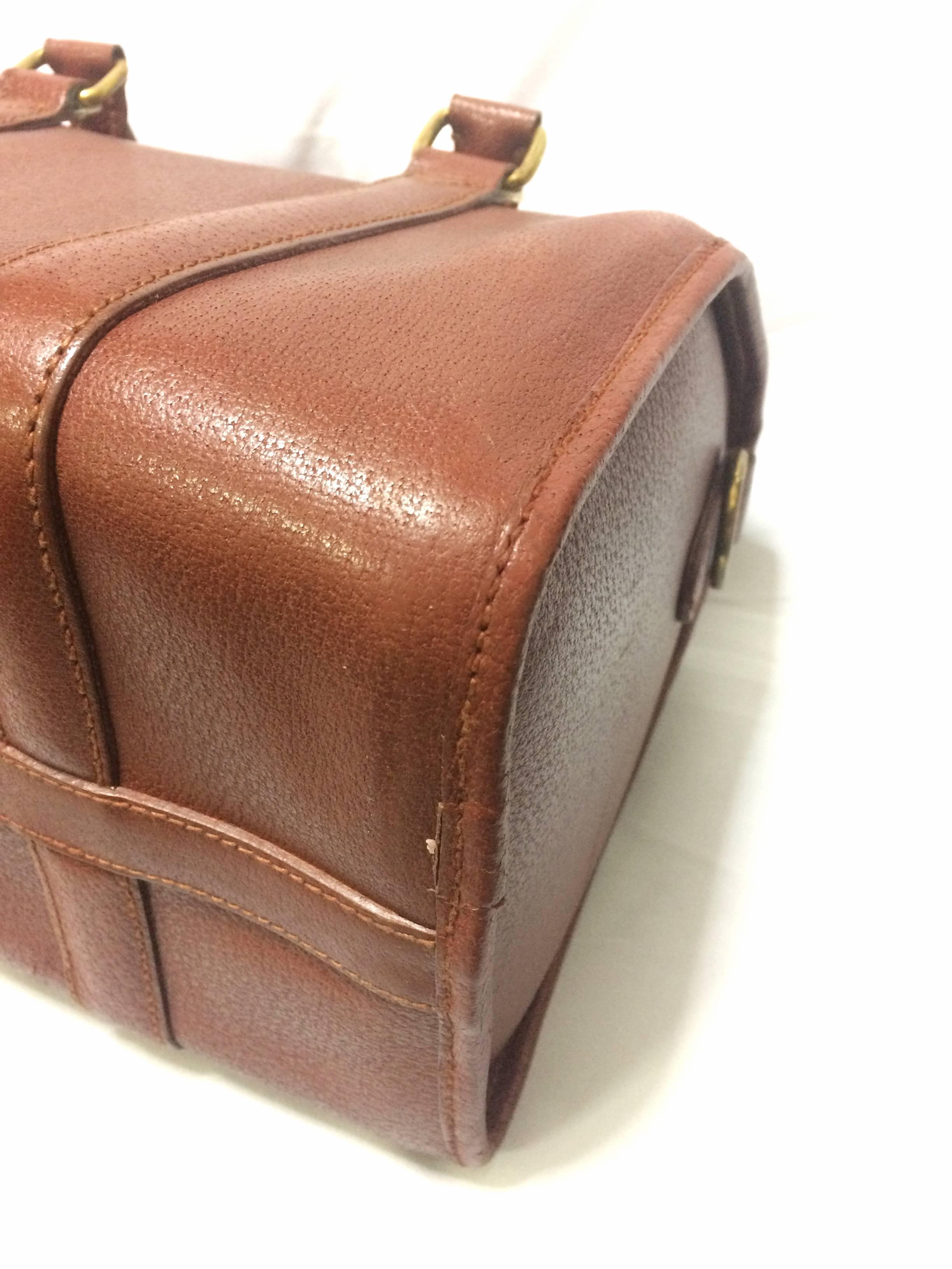 Brown Vintage Ralph Lauren brown leather speedy style bag, mini duffle purse. Classic. For Sale