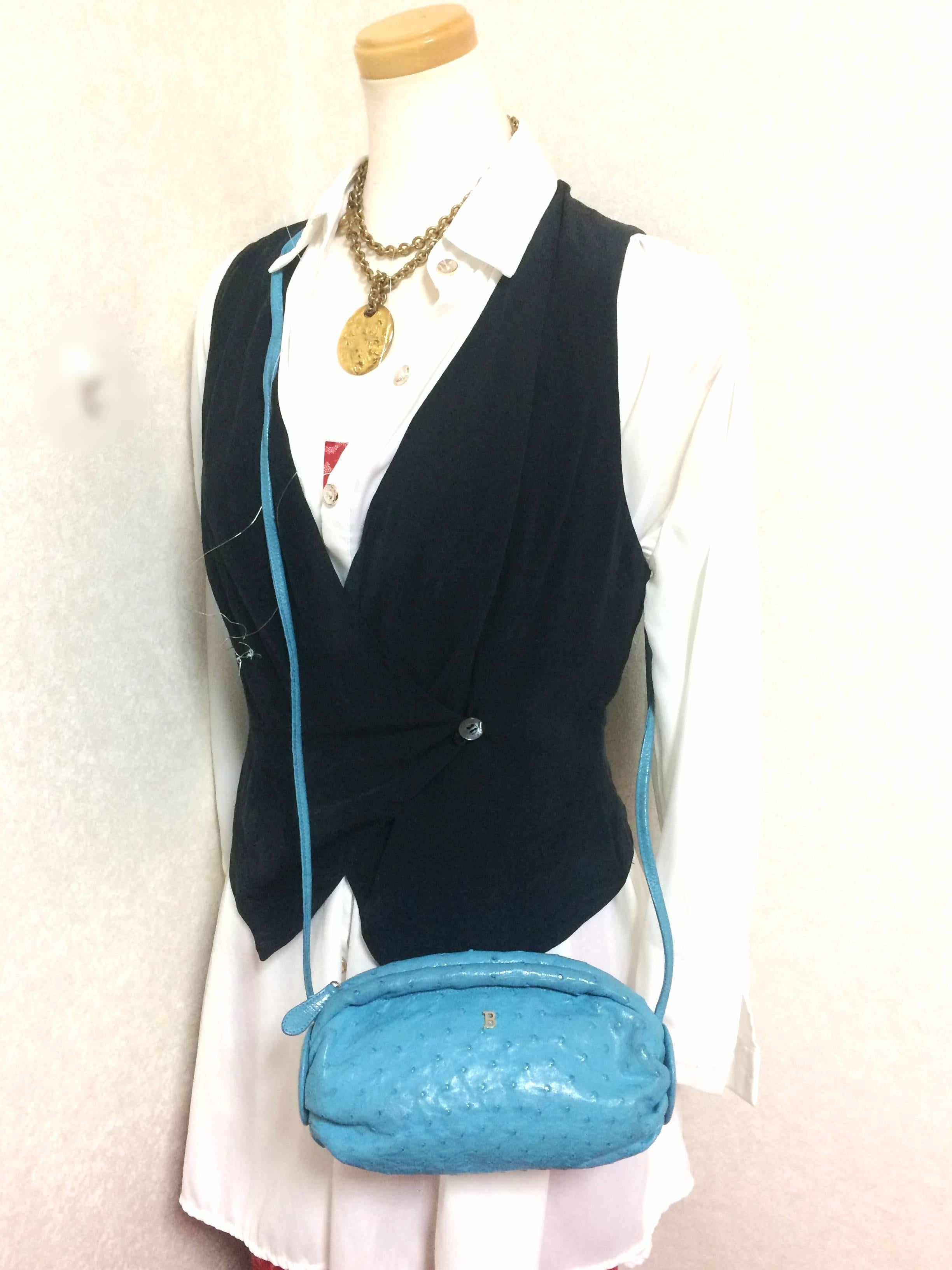Vintage BALLY genuine dark milky blue ostrich leather drum mini shoulder bag. For Sale 3