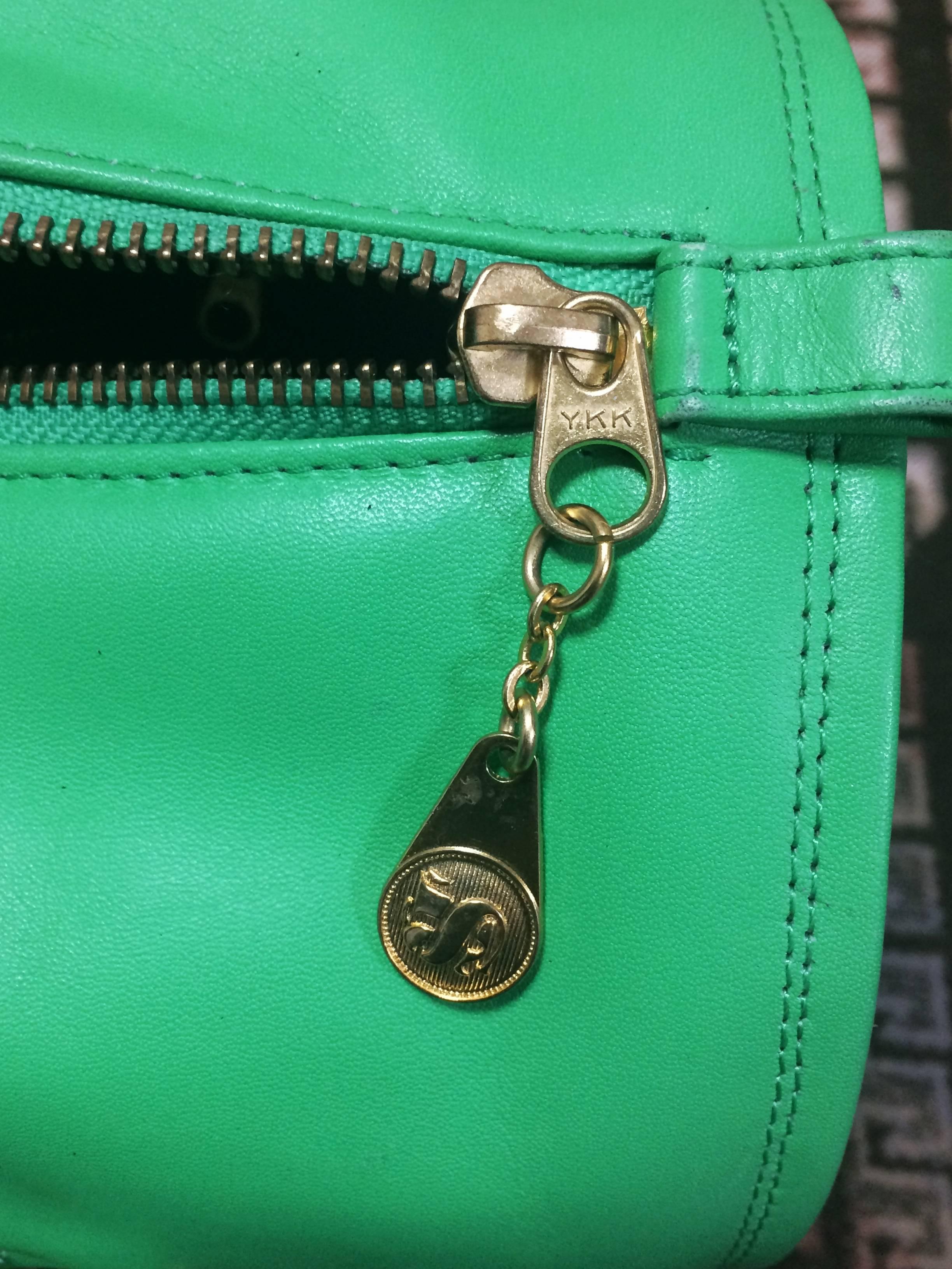 Women's or Men's Vintage SONIA RYKIEL green leather handbag purse in speedy bag style with chains