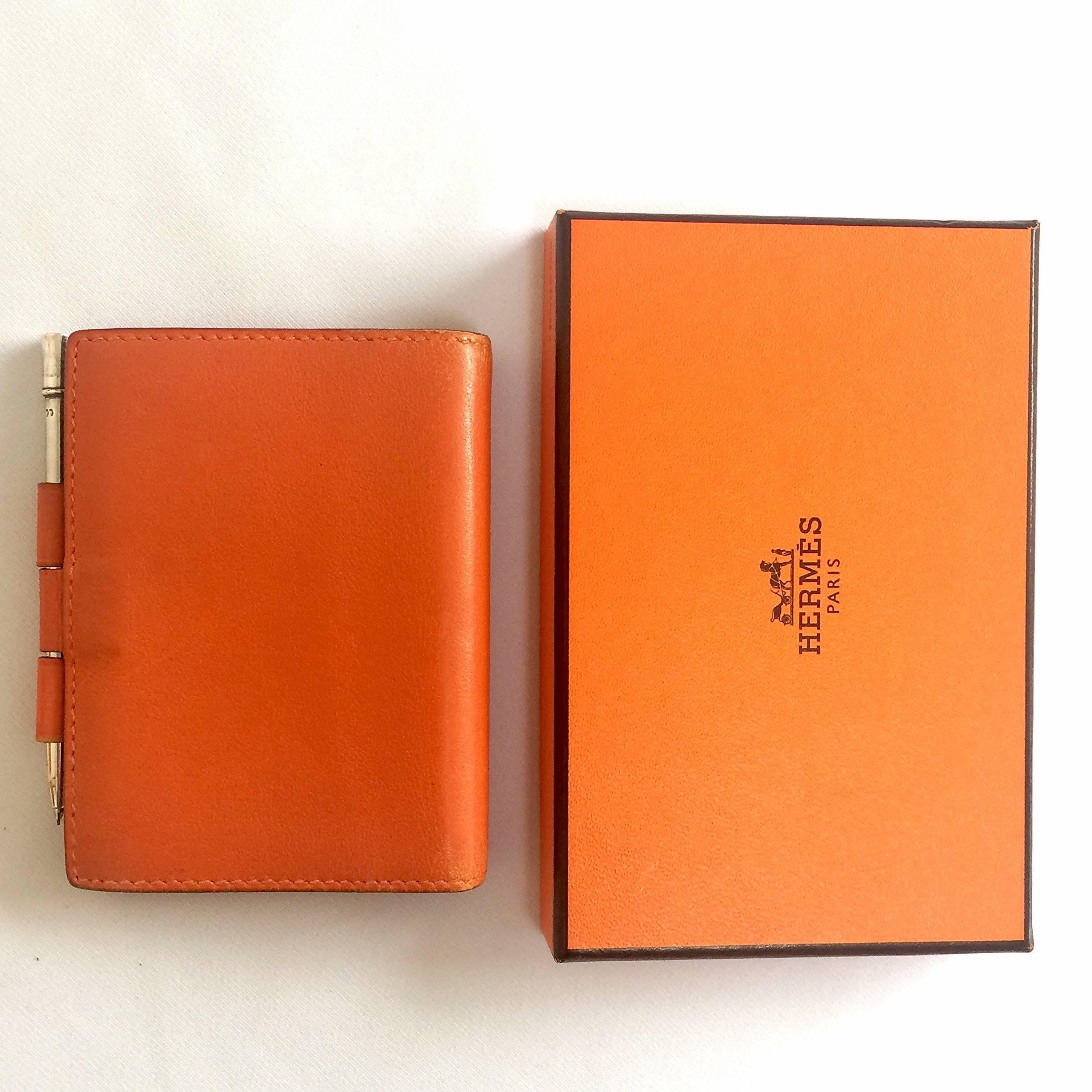 Vintage HERMES orange leather diary, schedule book cover PM with silver pencil For Sale 1