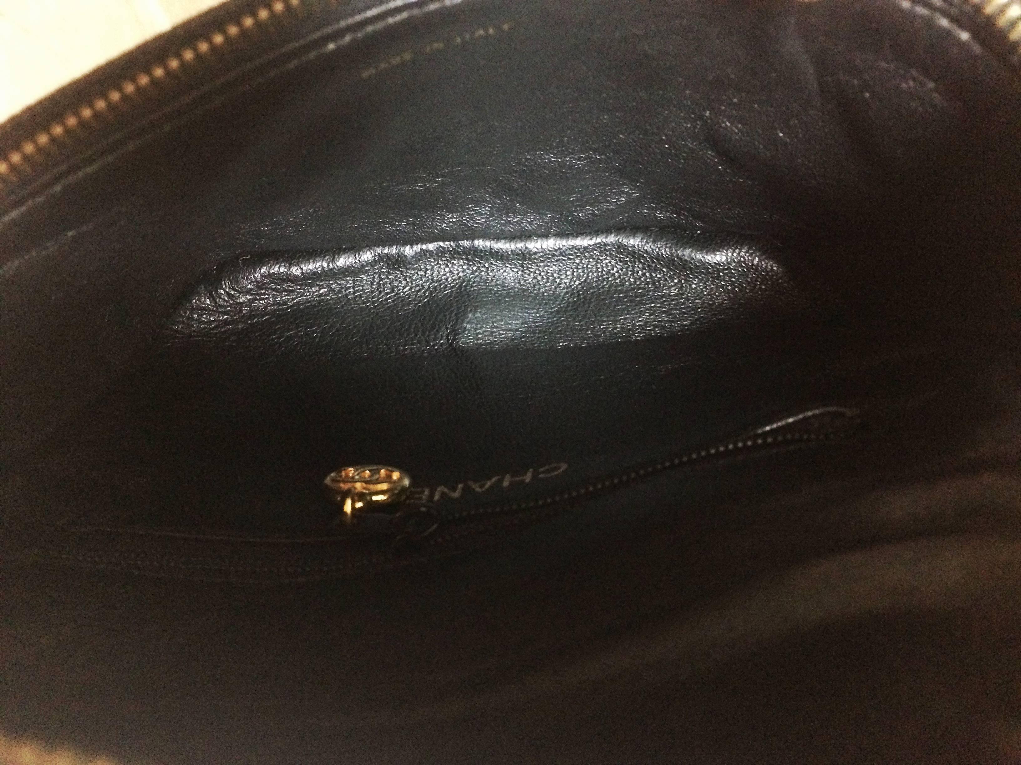 MINT. Vintage CHANEL black caviar leather purse pouch. Can be waist bag. 3