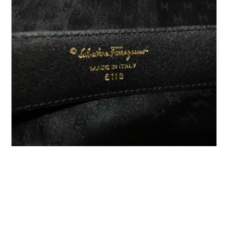MINT. Vintage Salvatore Ferragamo black leather and chain belt. In Excellent Condition In Kashiwa, Chiba