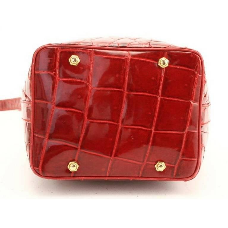 Vintage LANVIN genuine glossy red crocodile bucket, hobo shoulder bag. Rare bag. For Sale 2