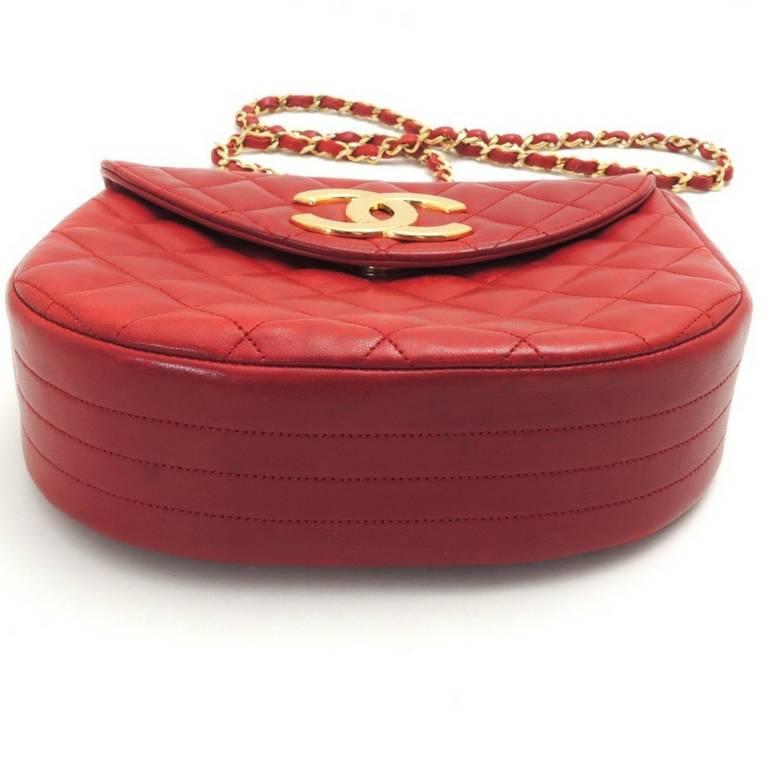 Red Vintage CHANEL red lambskin oval flap and shape 2.55 shoulder bag with large CC. For Sale