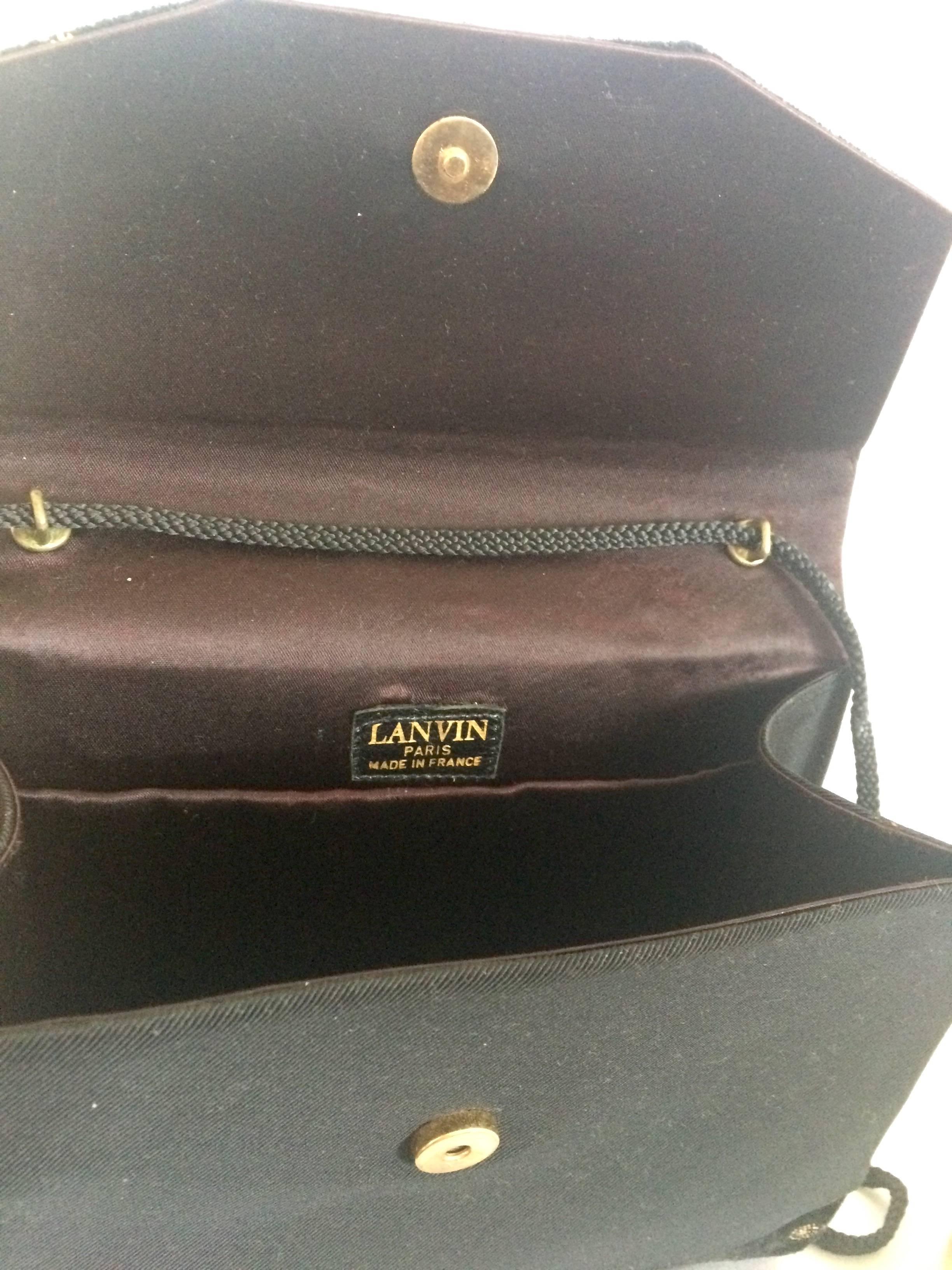 Vintage LANVIN black velvet and fabric clutch shoulder bag with paisley prints. For Sale 1