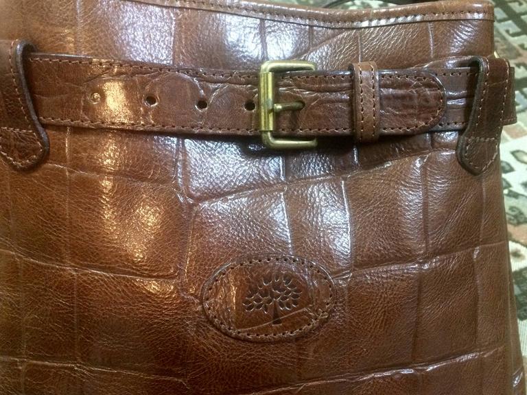 Vintage Mulberry brown crocembossed leather shoulder bucket hobo bag
