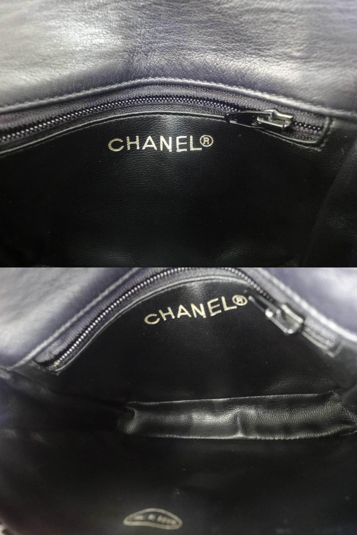 Vintage CHANEL black patent enamel waist purse, fanny pack with gold chain belt. 4