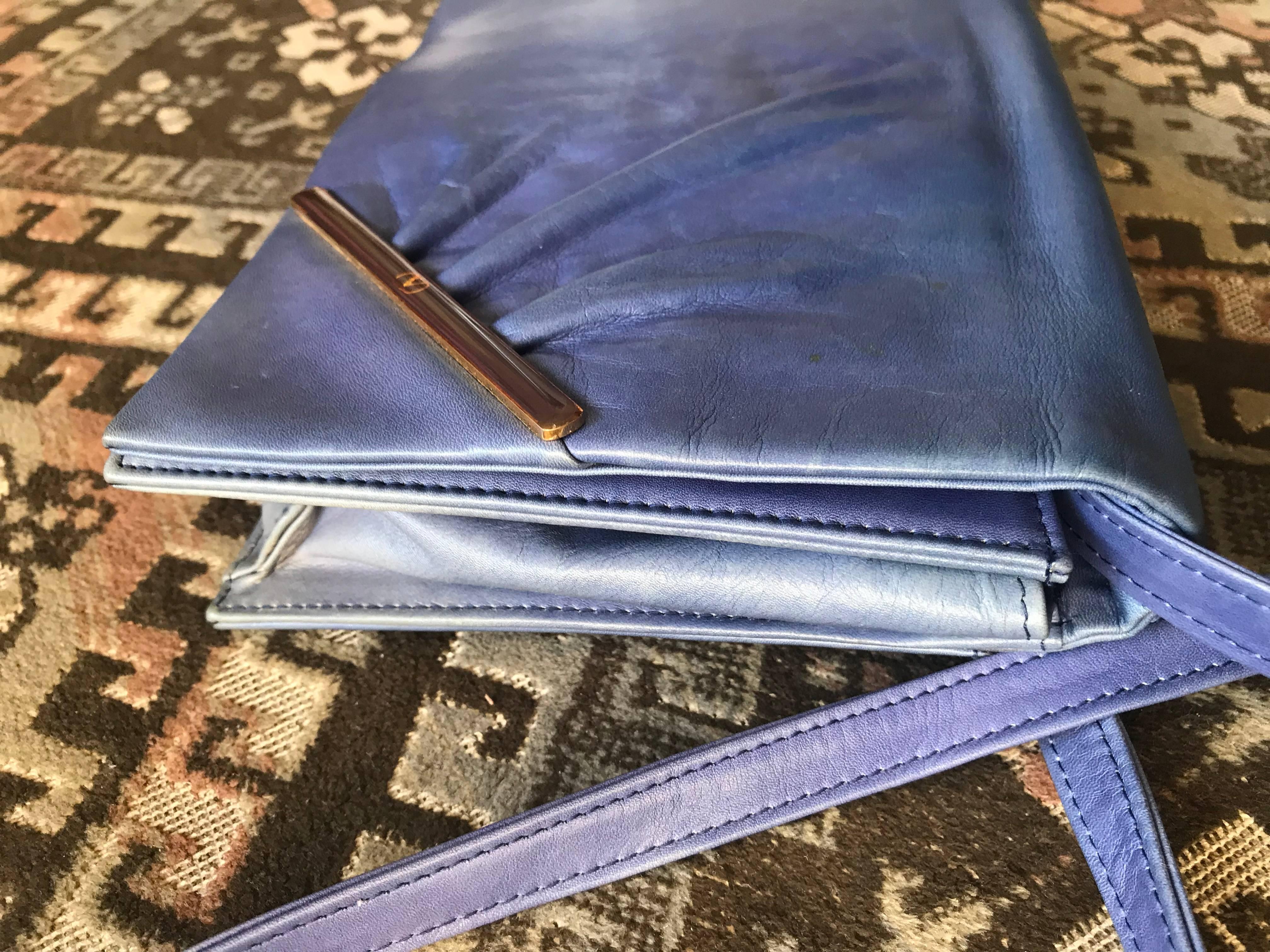 Blue Vintage Valentino Garavani blue leather clutch shoulder bag with logo motif  For Sale