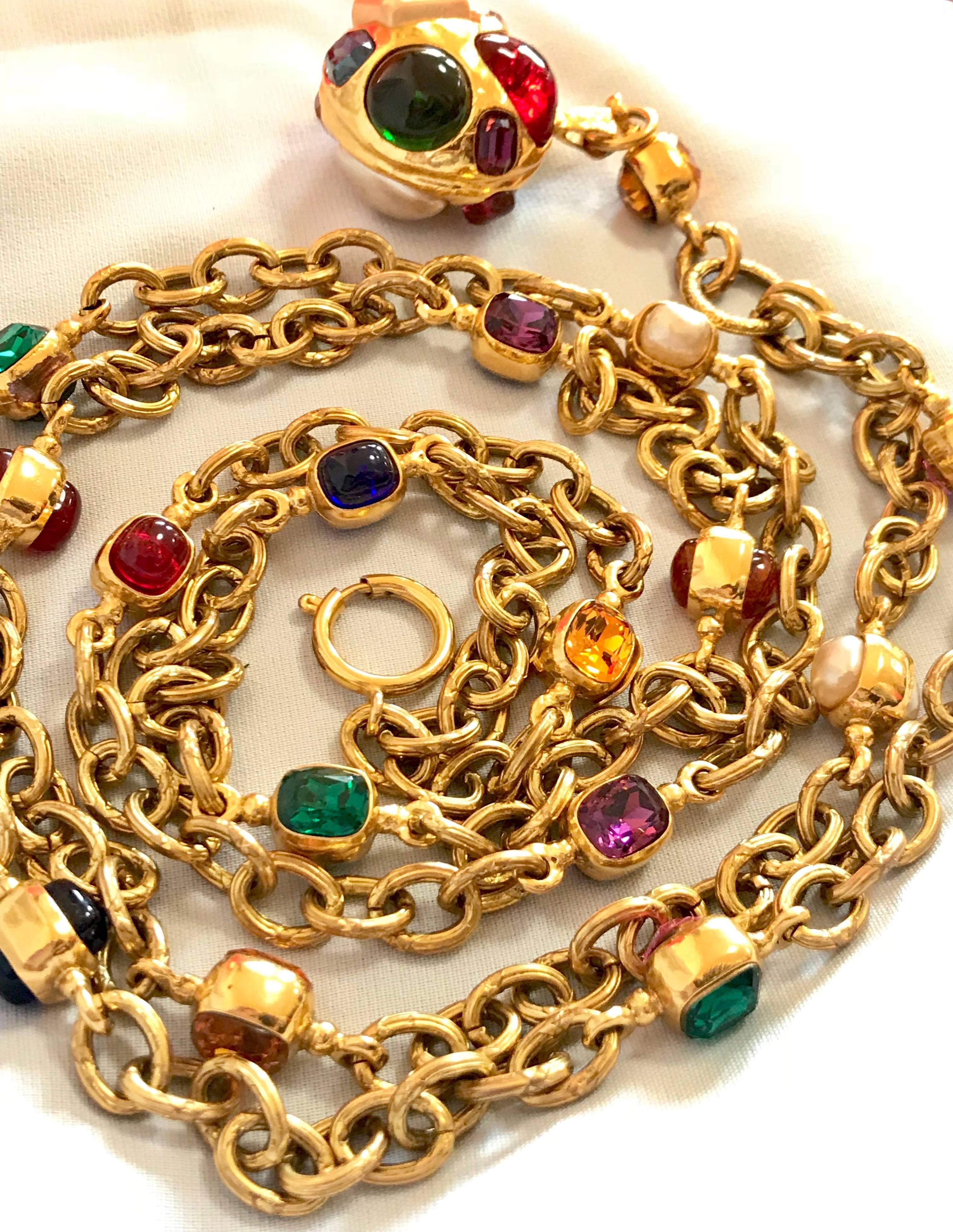 Chanel Vintage colorful gripoix stones and faux pearls double chain necklace  4