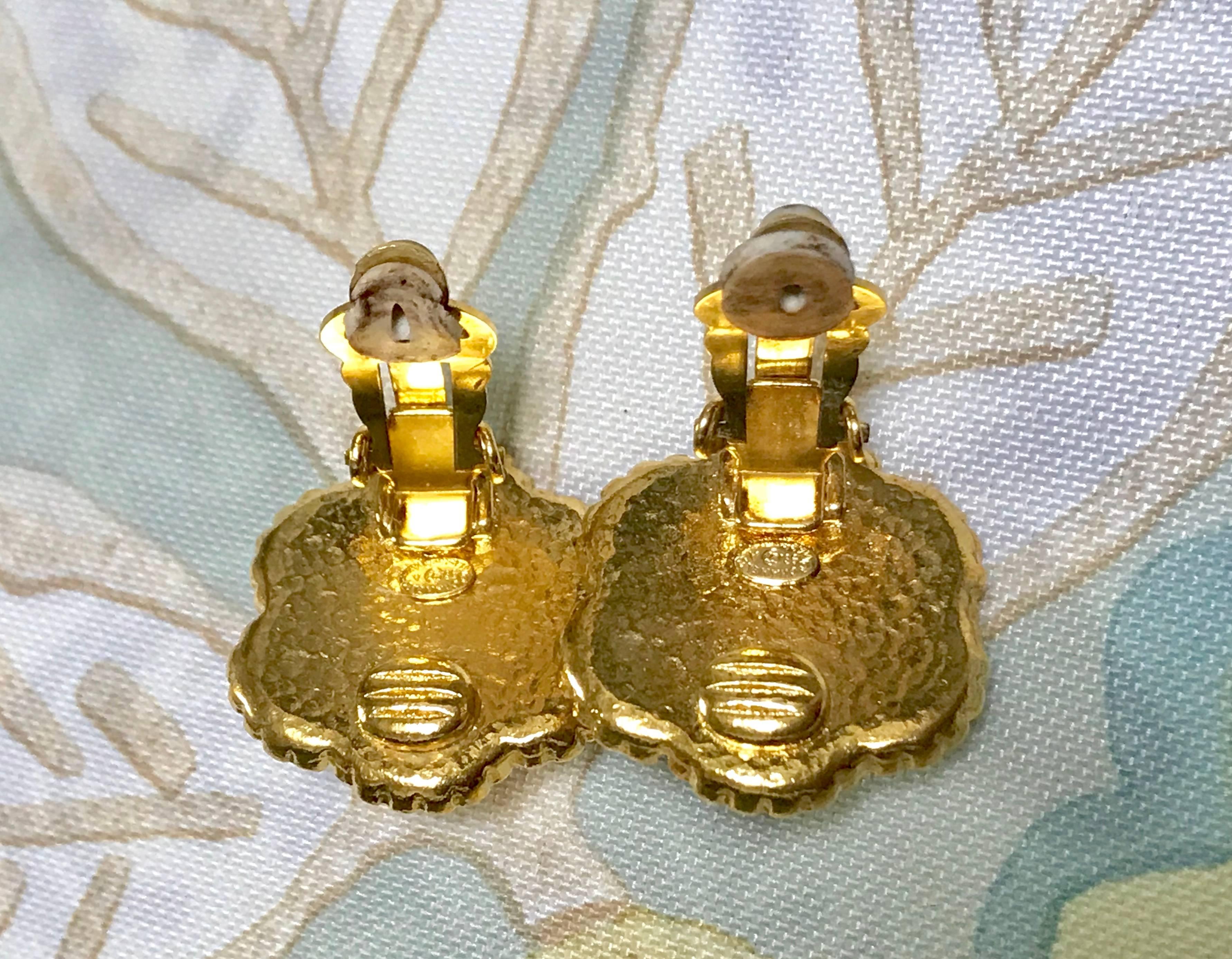 Vintage CHANEL golden six petal flower design earrings. CC mark and faux pearl.  3