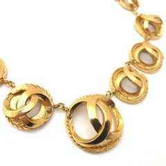 Chanel Vintage golden CC round mark charm and chain necklace