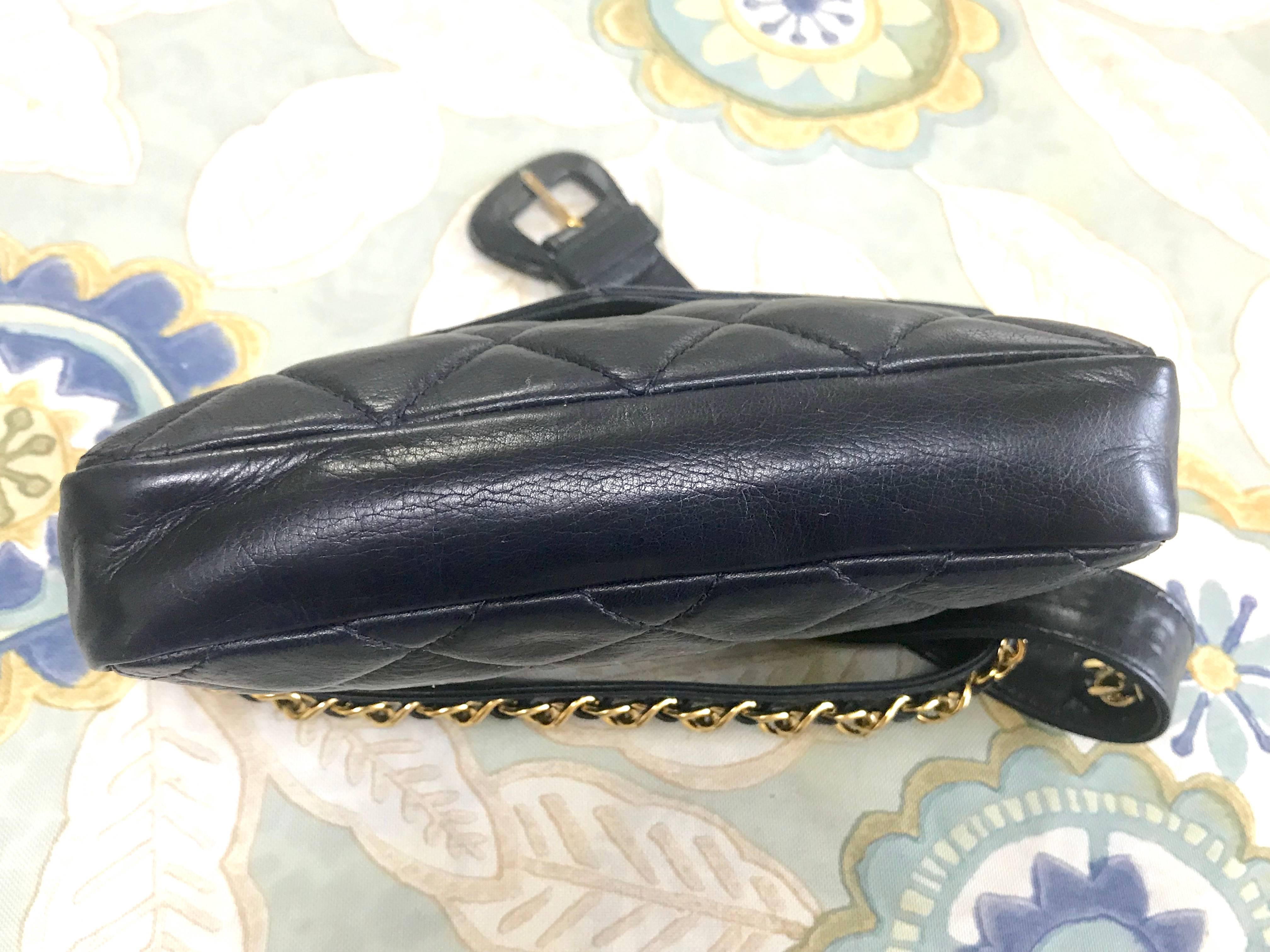 Chanel Vintage navy lamb waist bag fanny pack with golden chain belt and CC. For Sale 3