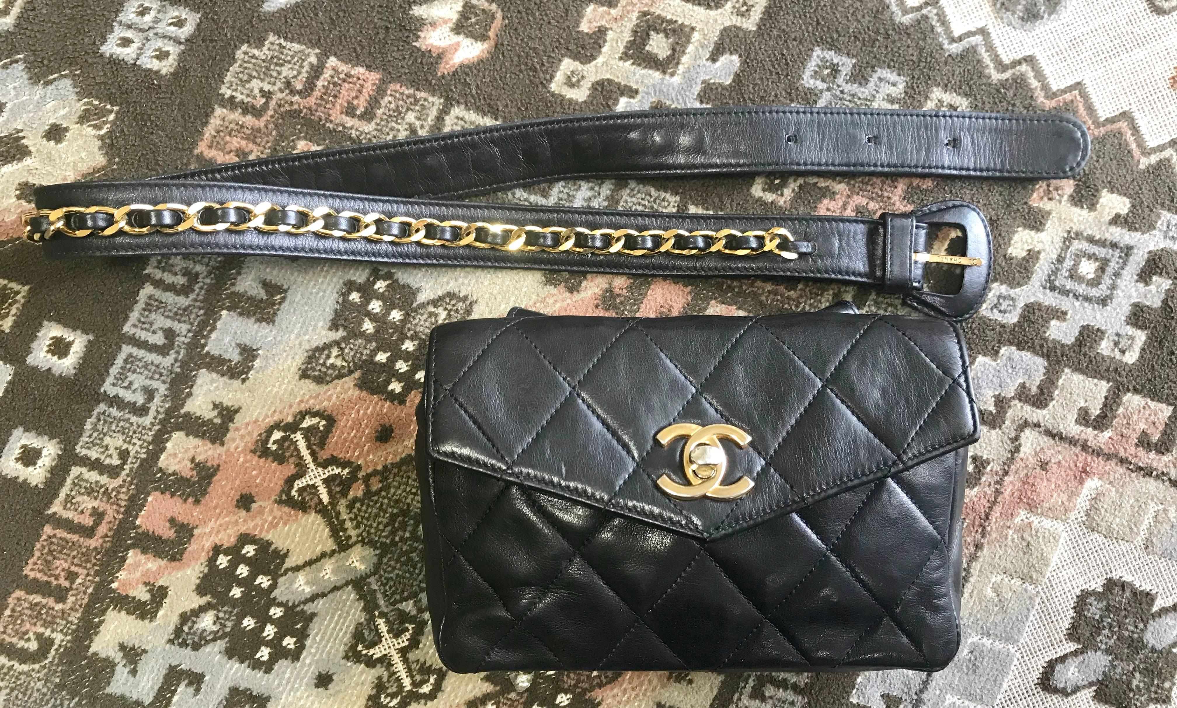 Vintage CHANEL black lamb waist bag, fanny pack with golden chain belt and CC. 10