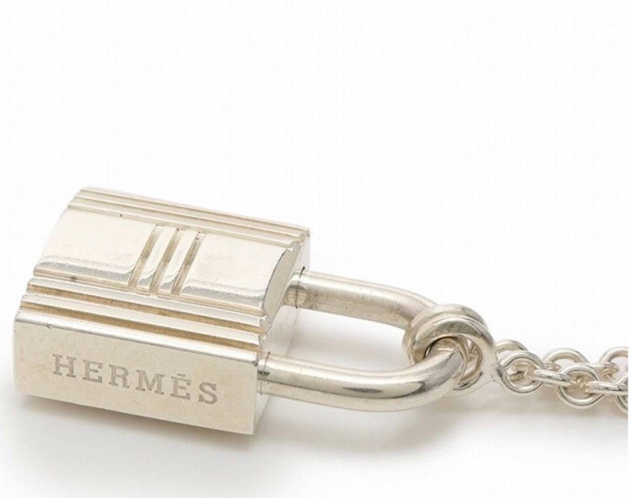 Vintage Hermes silver 925 padlock pendant top chain necklace. Classic jewelry. For Sale 1