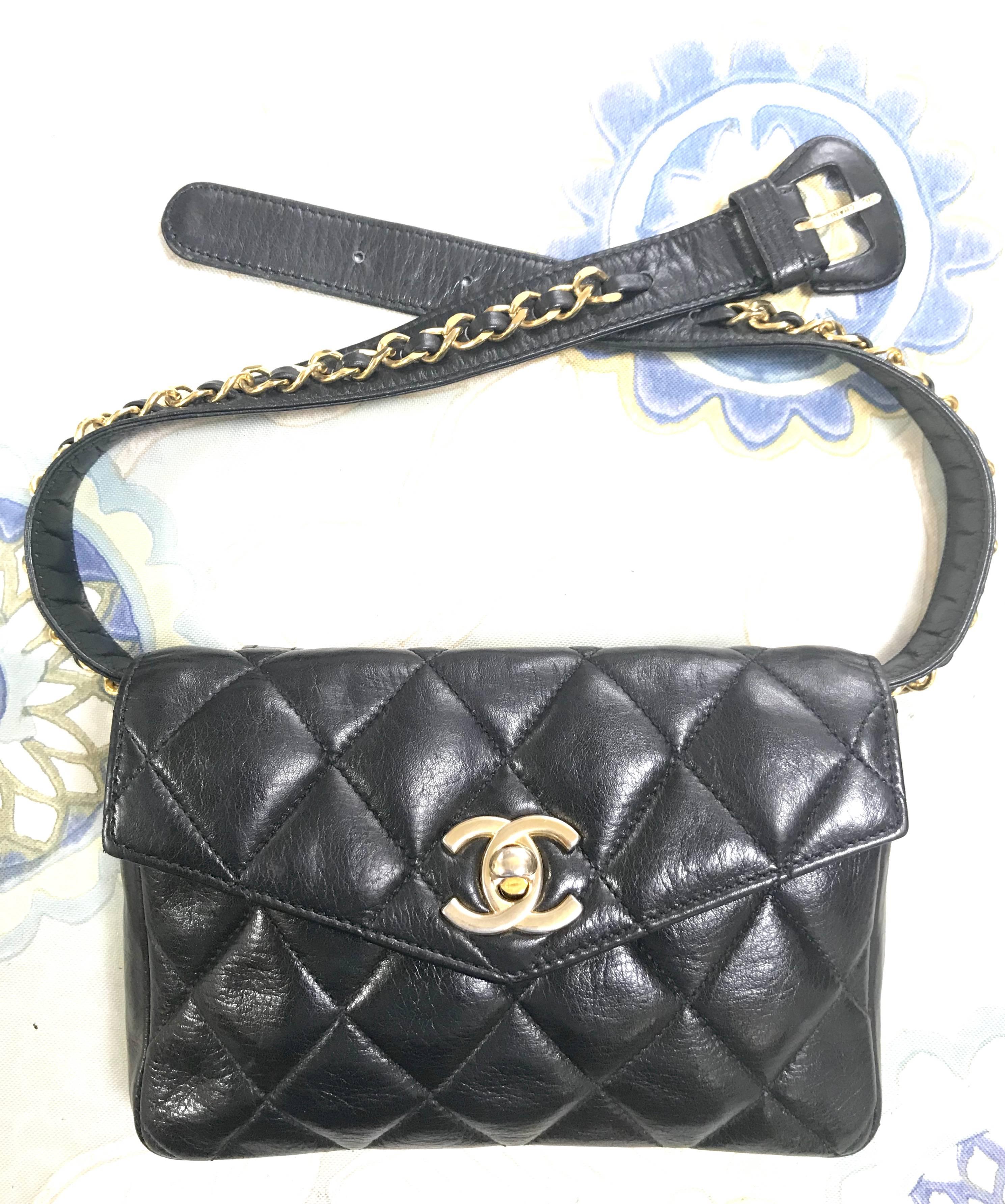 Vintage CHANEL black lamb belt bag, fanny pack with golden chain belt and CC. 10