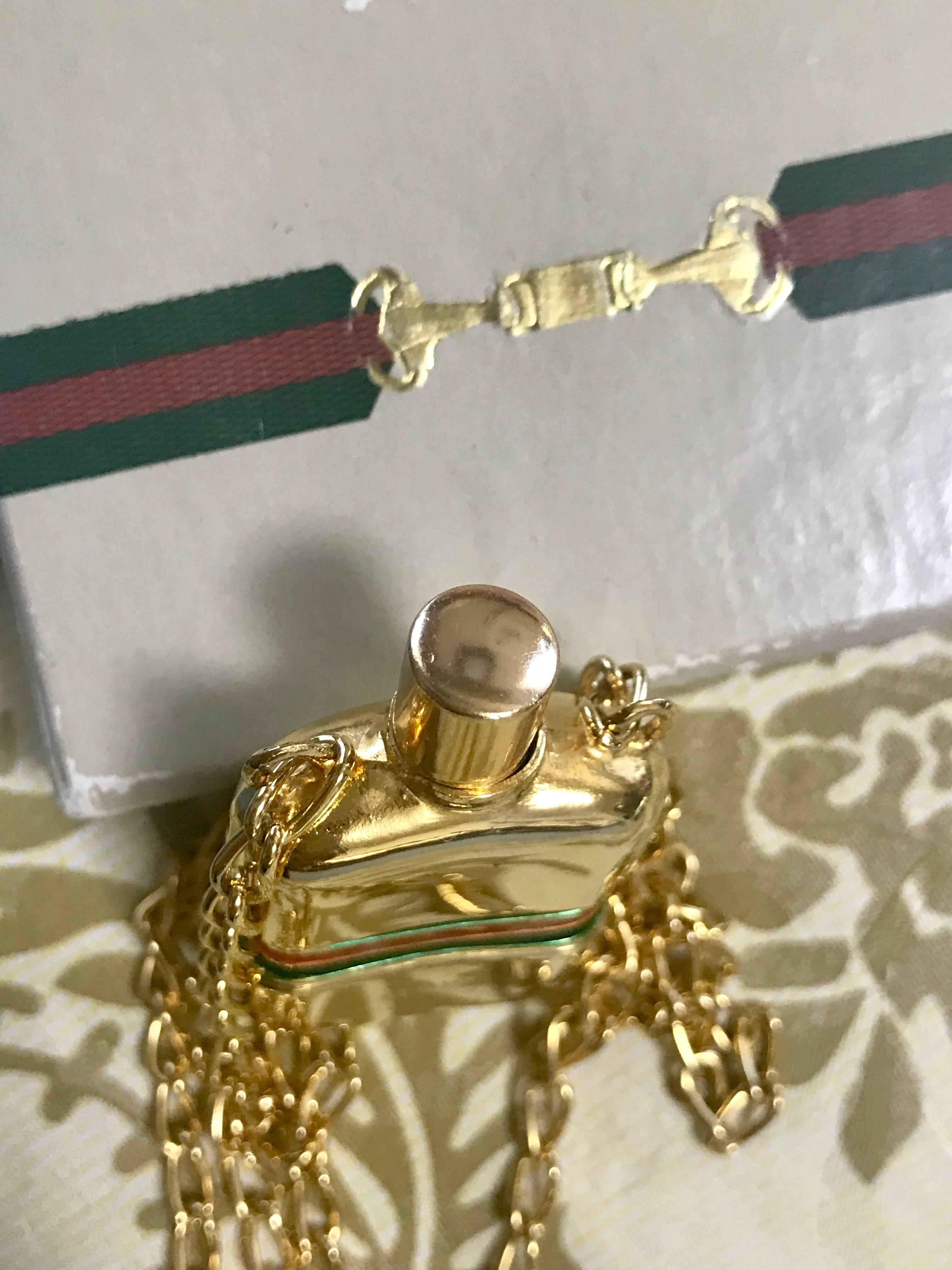 MINT. Vintage Gucci golden mini perfume, eau de cologne bottle chain necklace. In Excellent Condition In Kashiwa, Chiba