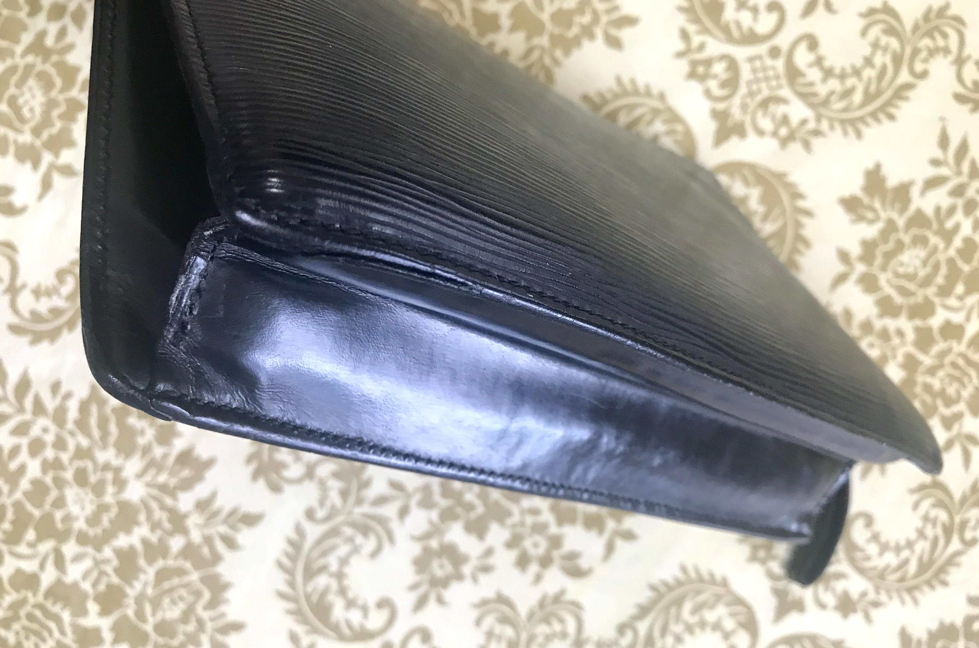 Vintage Louis Vuitton black epi leather wristlet clutch bag, purse with strap.  For Sale 3