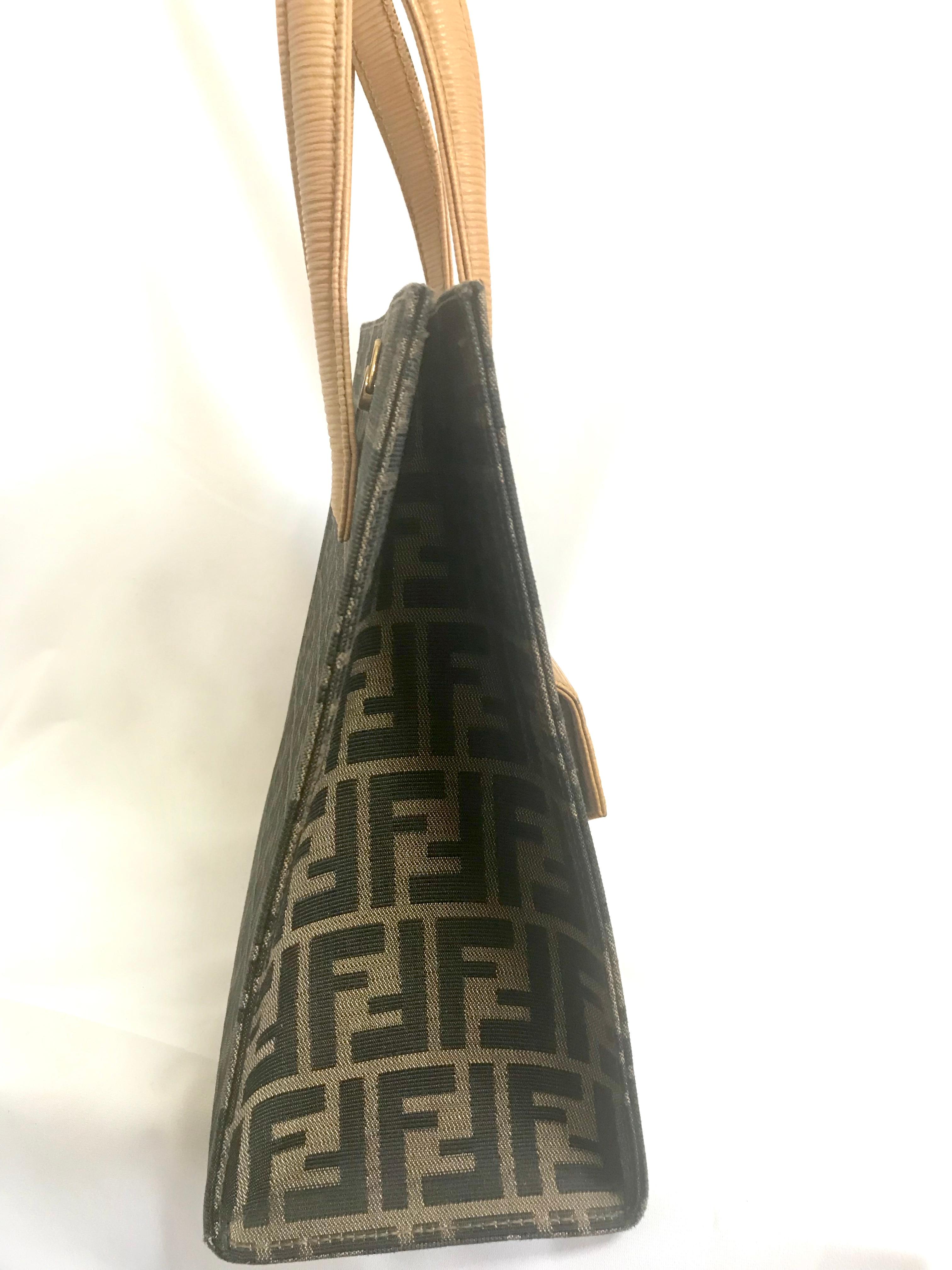 Women's Vintage Fendi classic logo zukka jacquard & mustard yellow epi leather tote bag. For Sale