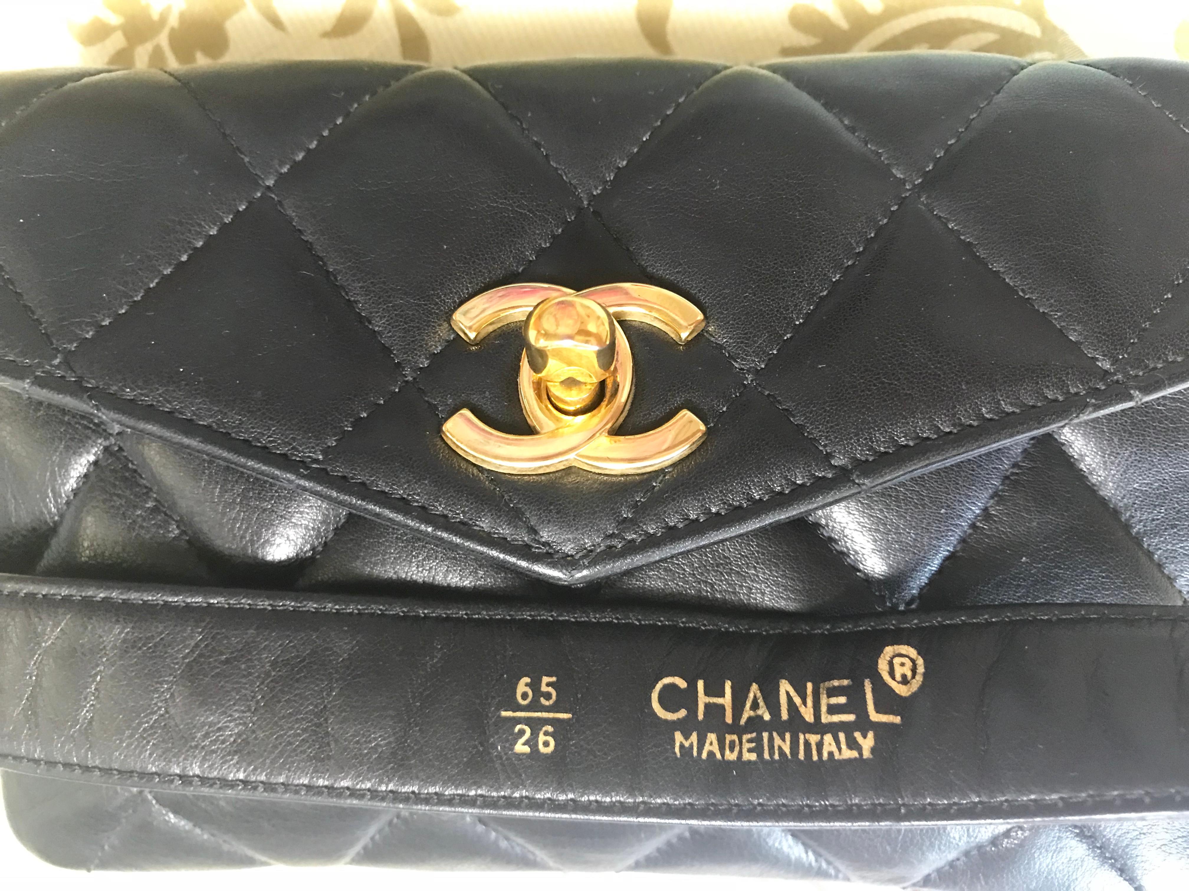 Chanel Vintage black lamb belt bag / fanny pack with golden chain belt and CC For Sale 11