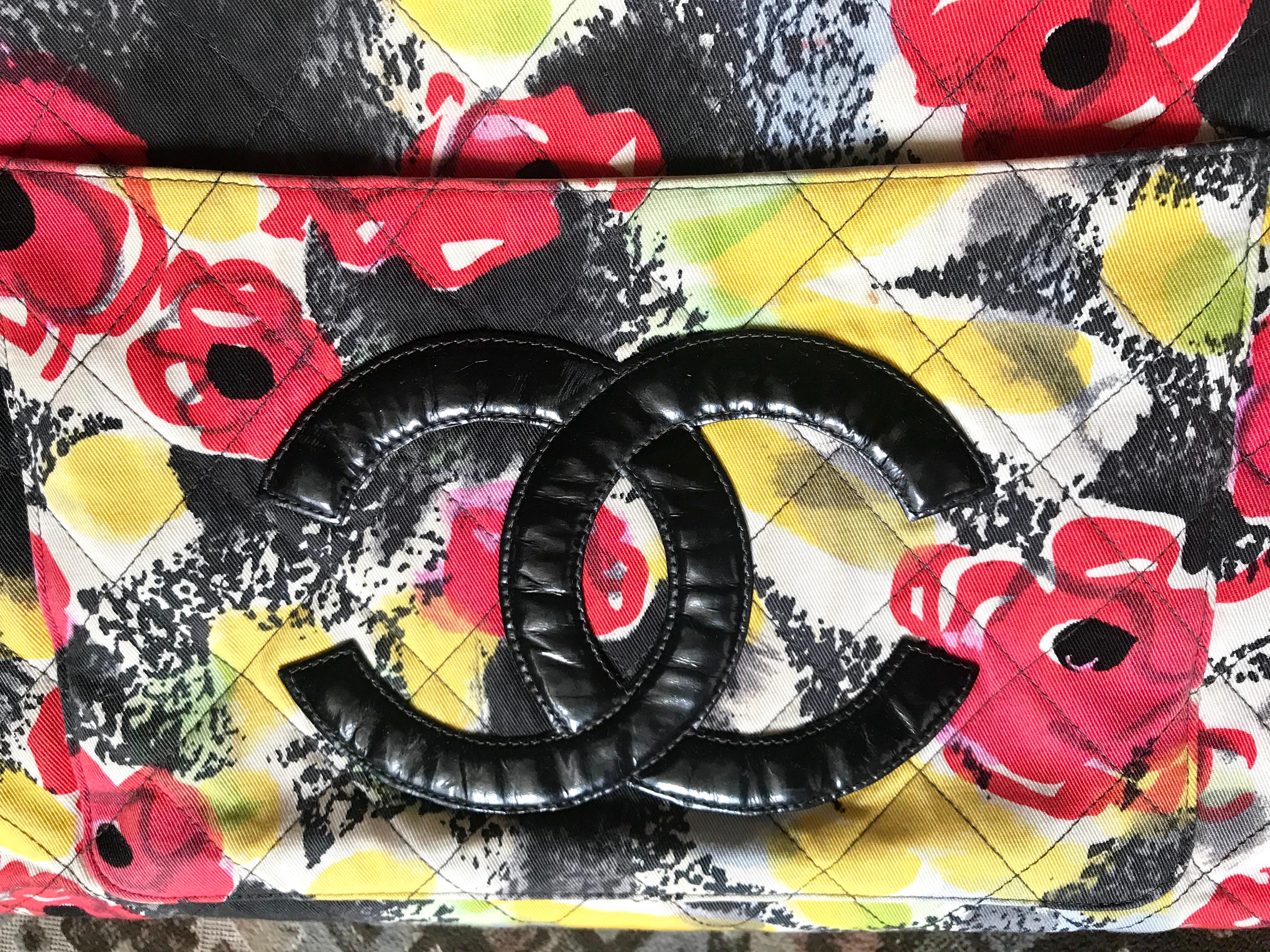 Beige Vintage CHANEL red flower, yellow, and black water color print large tote bag. For Sale