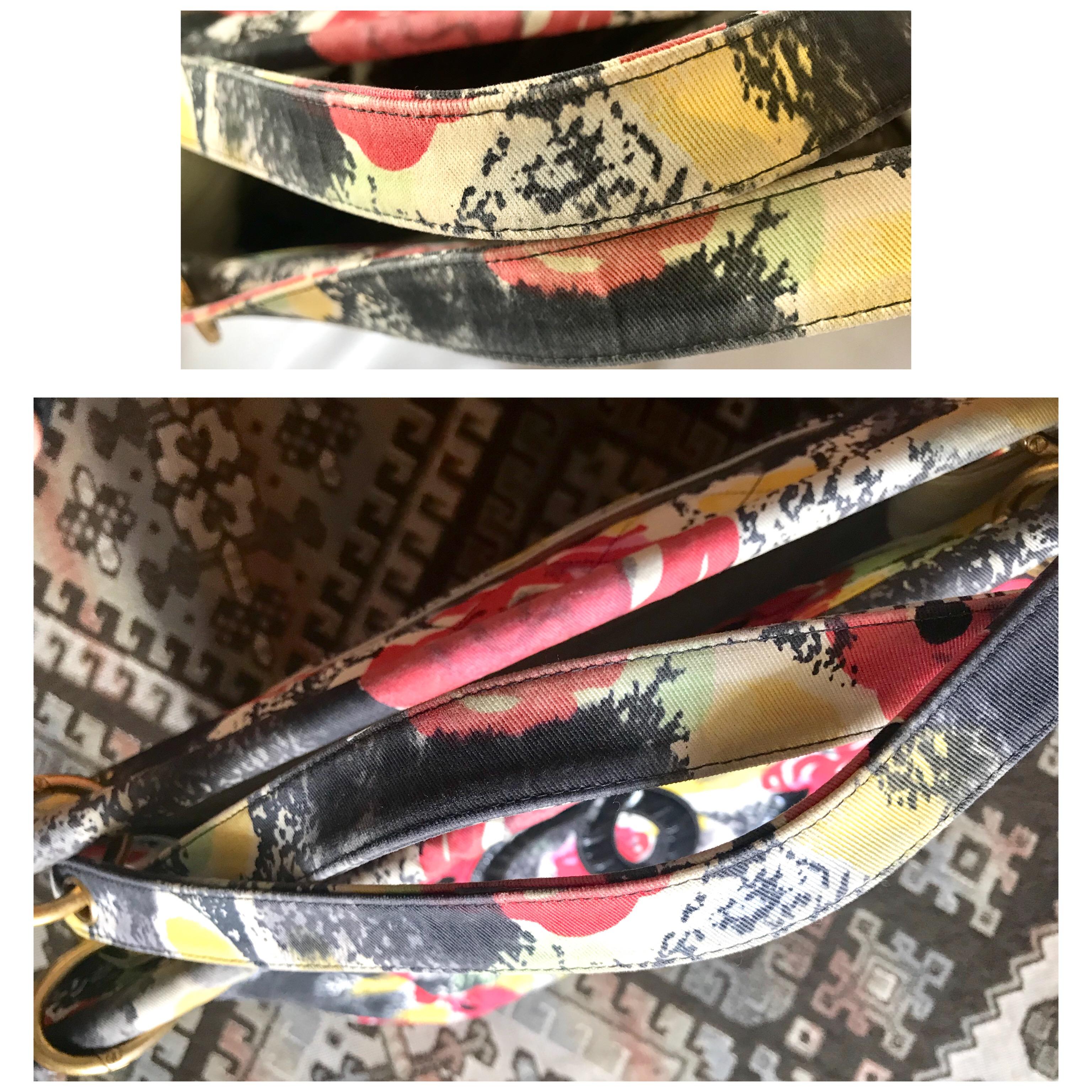 Vintage CHANEL red flower, yellow, and black water color print large tote bag. For Sale 9