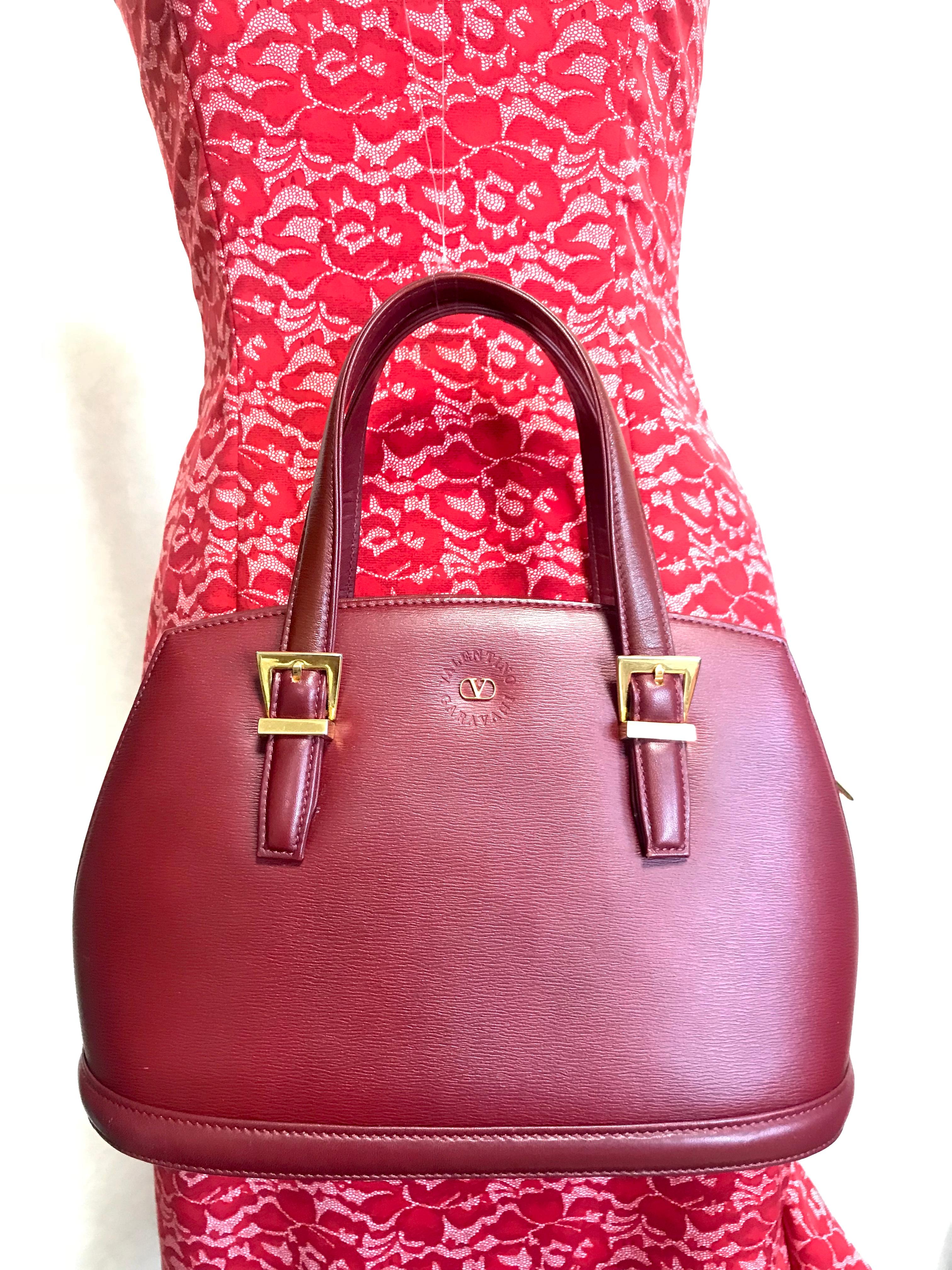 Vintage Valentino Garavani wine leather handbag with golden buckles. Classic bag For Sale 8