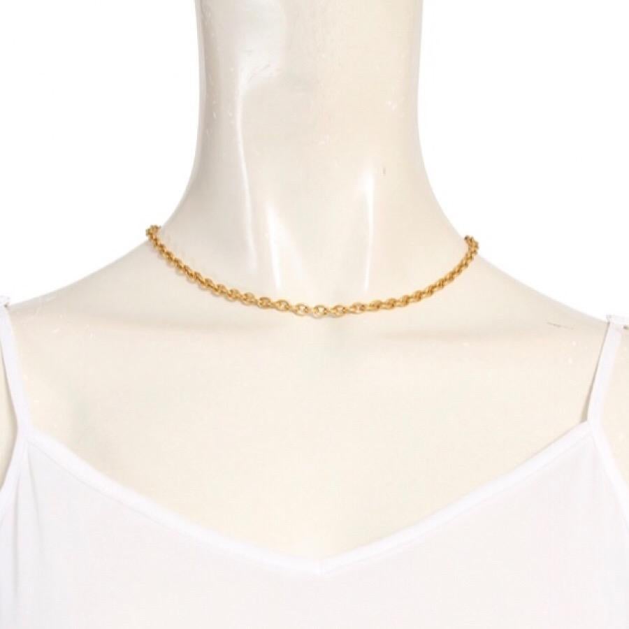 1980s. Vintage CHANEL golden simple chain necklace. Classic jewelry. 
Introducing a simple but classic necklace from CHANEL back in the 90's.

You can enjoy it with your own pendant top as well. 

Has an oval signature logo plate at end.
Beautiful
