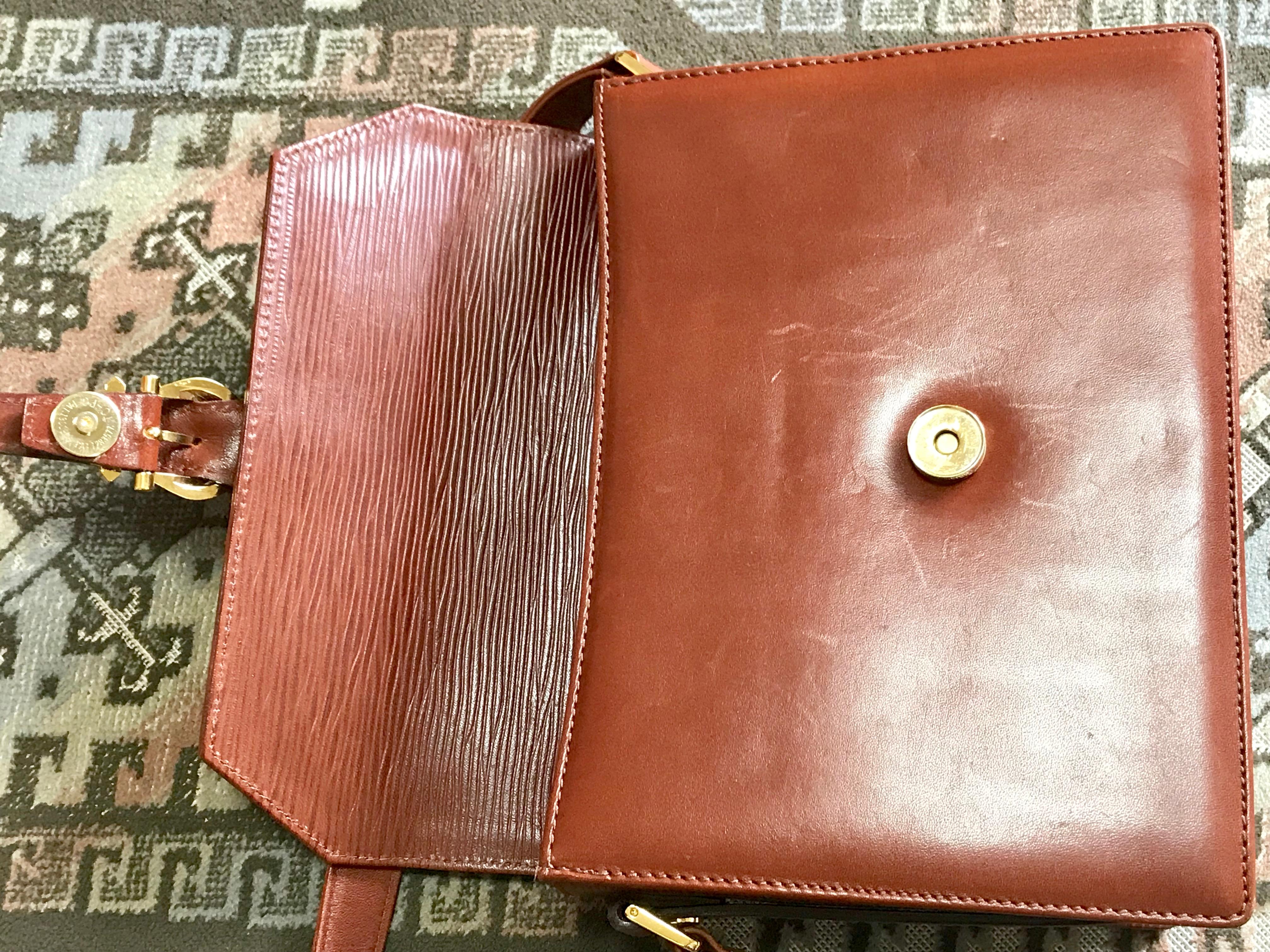 Valentino Garavani Vintage brown epi leather golden logo shoulder bag  For Sale 1