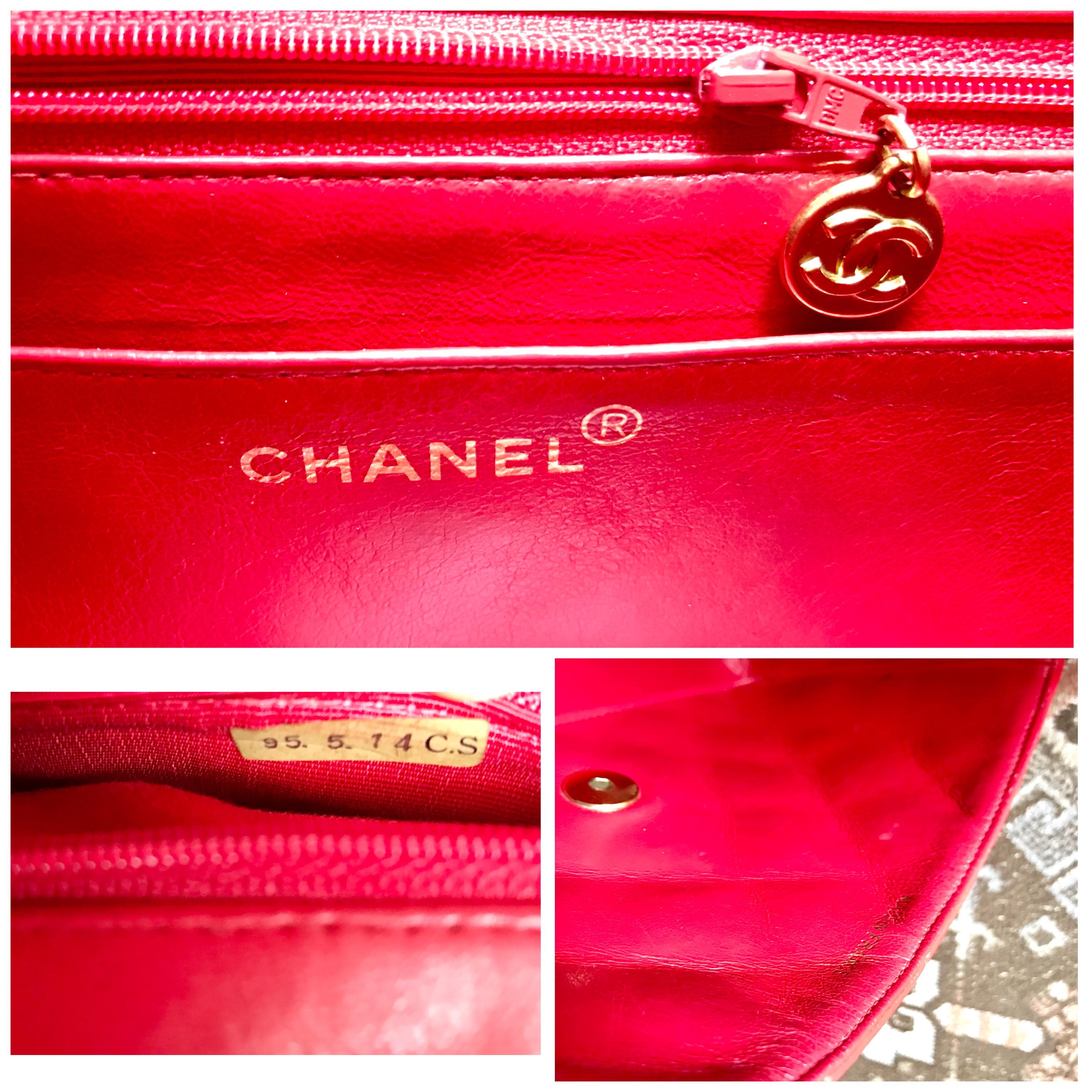 Chanel Vintage red lambskin Diana chain shoulder flap bag with CC closure, 1990s For Sale 8