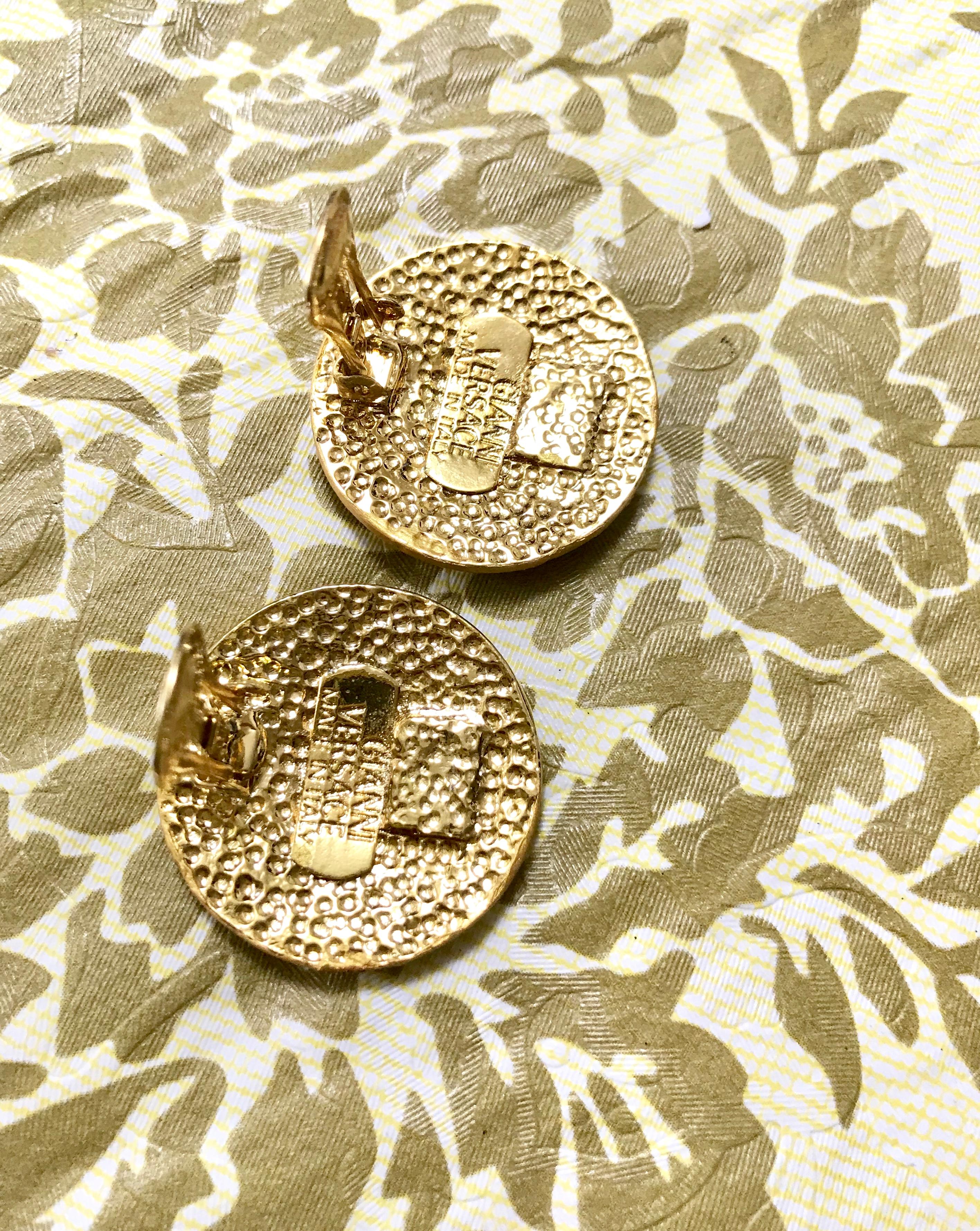 Vintage Gianni Versace golden round medusa motif earrings. Lady Gaga style. For Sale 3