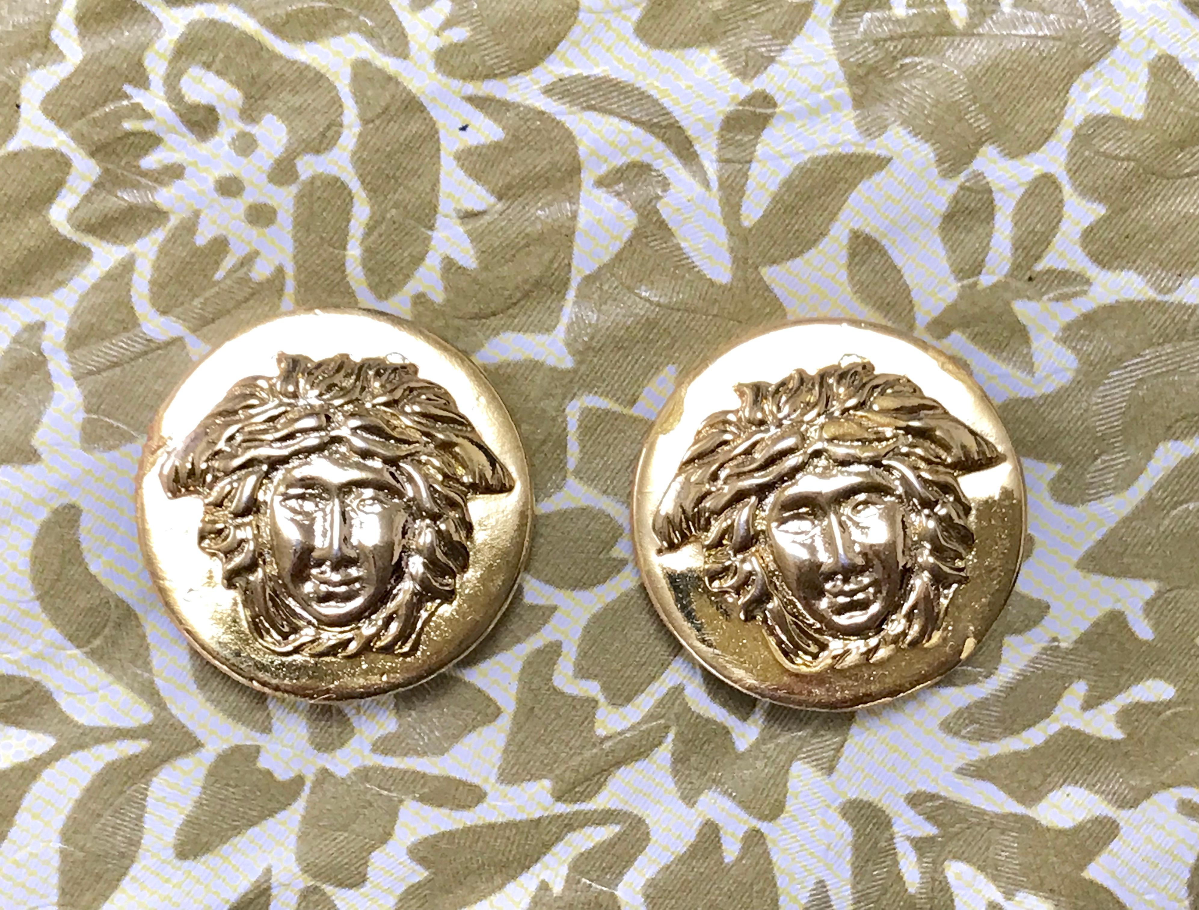 Vintage Gianni Versace golden round medusa motif earrings. Lady Gaga style. For Sale 5