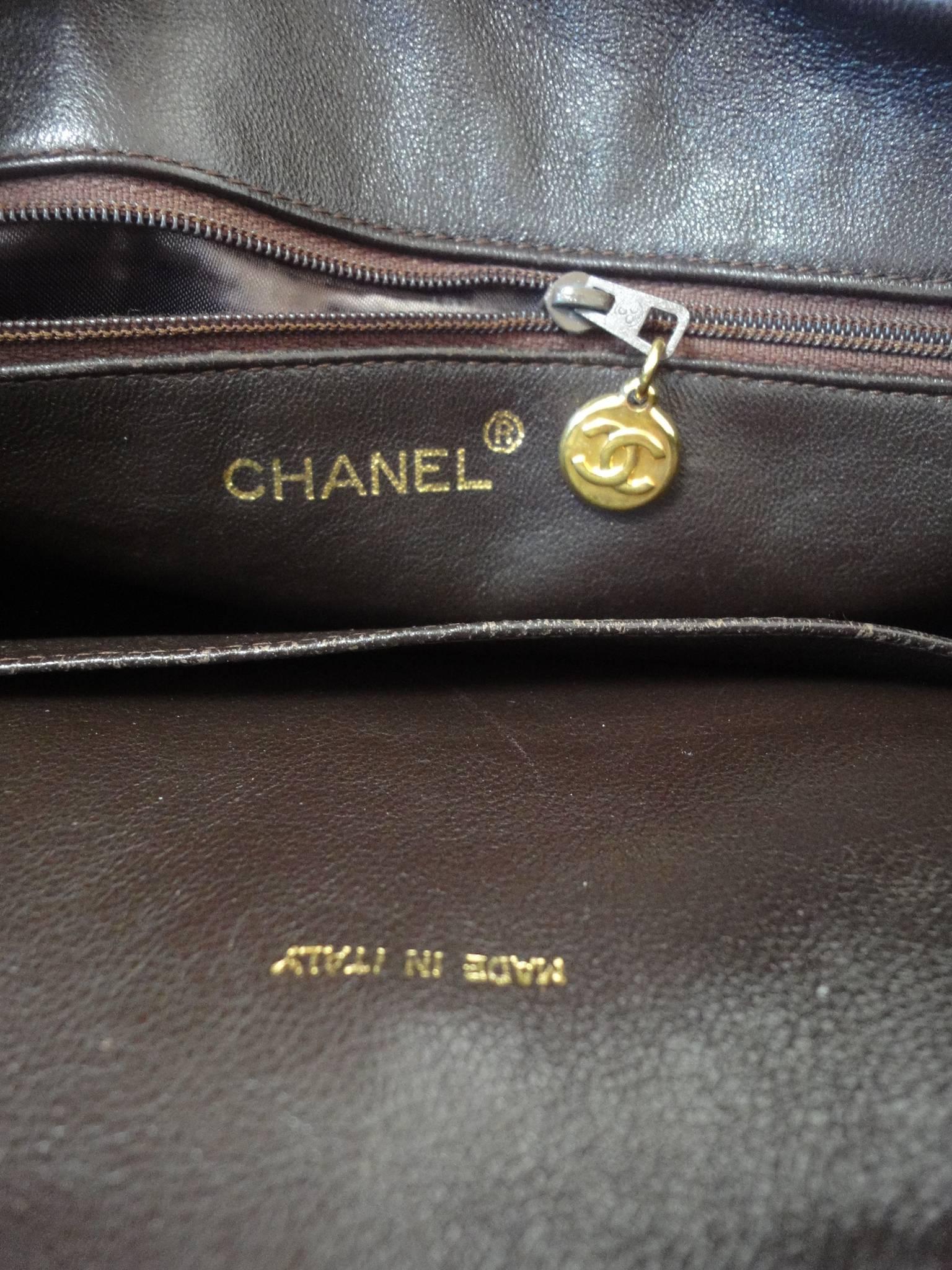 Vintage CHANEL dark brown caviar leather messenger large, jumbo shoulder bag 2