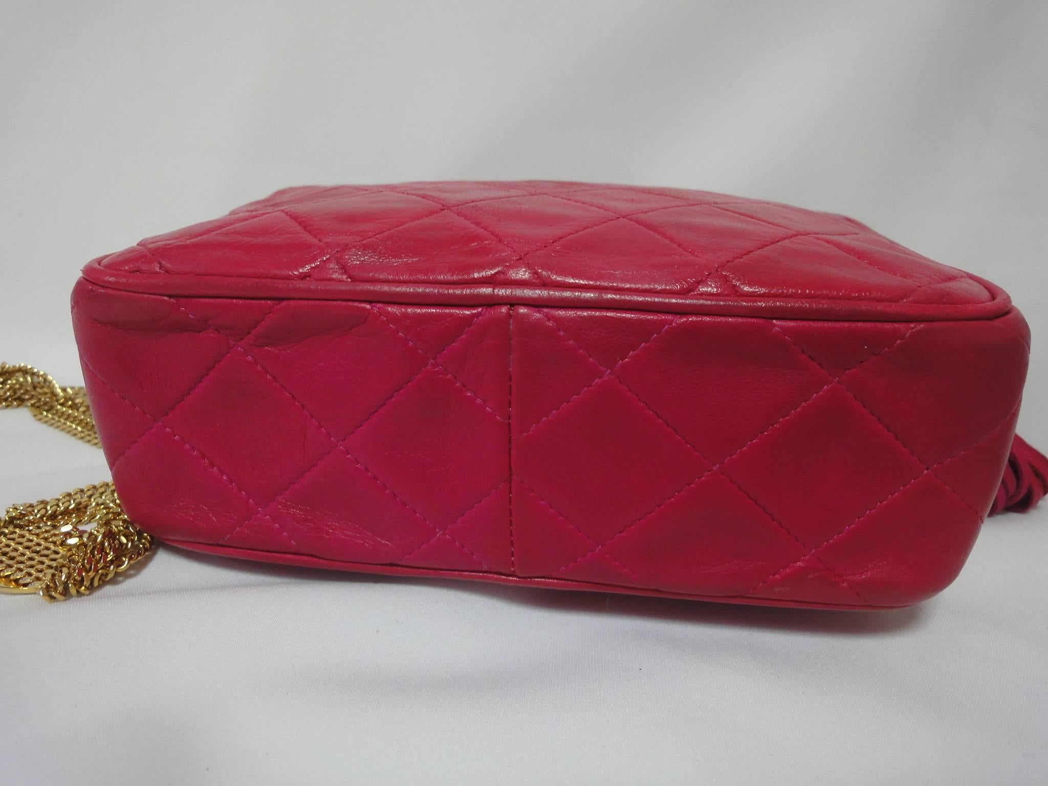 Vintage CHANEL pink lambskin camera bag style jewelry chain shoulder bag. In Good Condition For Sale In Kashiwa, Chiba
