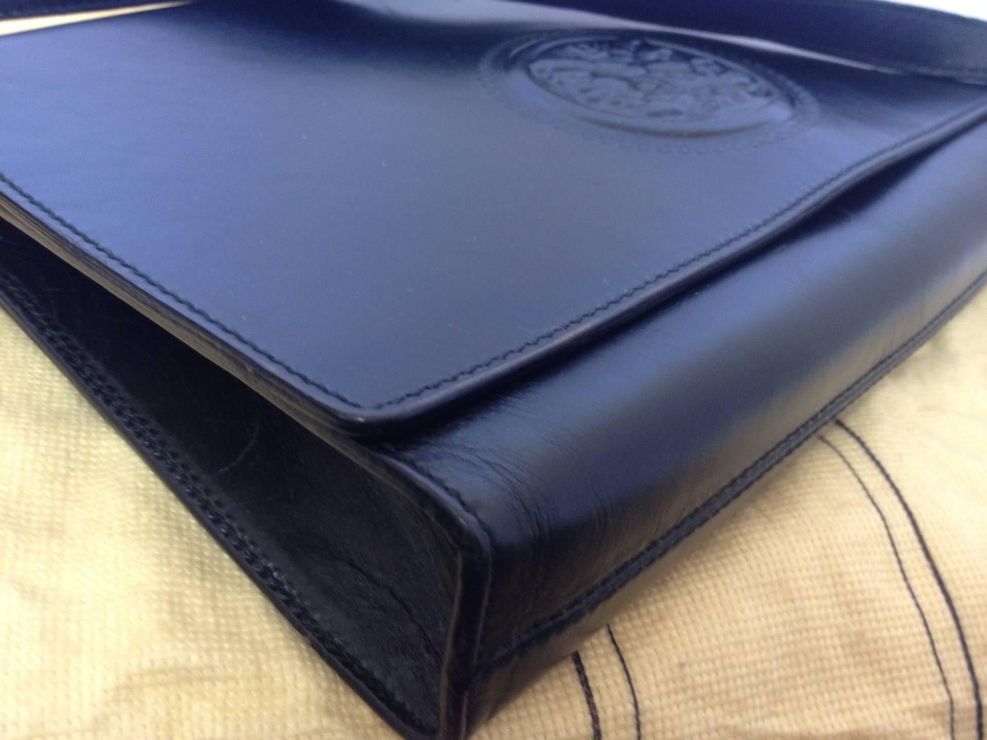 Vintage FENDI black leather shoulder bag, large clutch purse with iconic logo  4