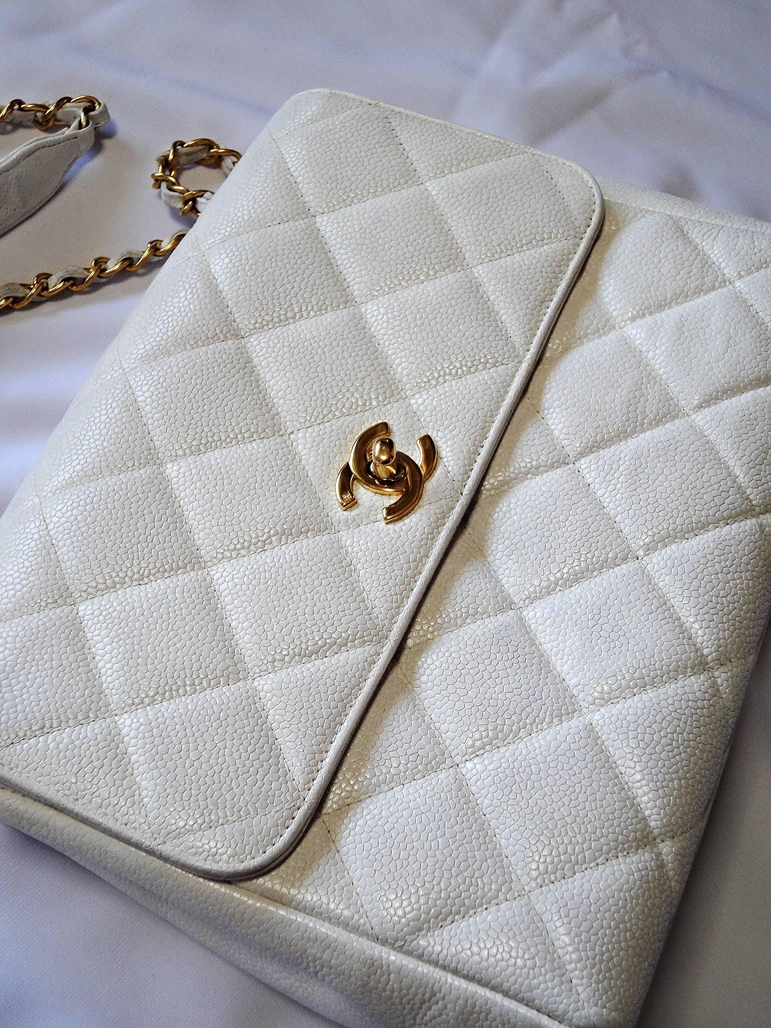 chanel 2.55 white